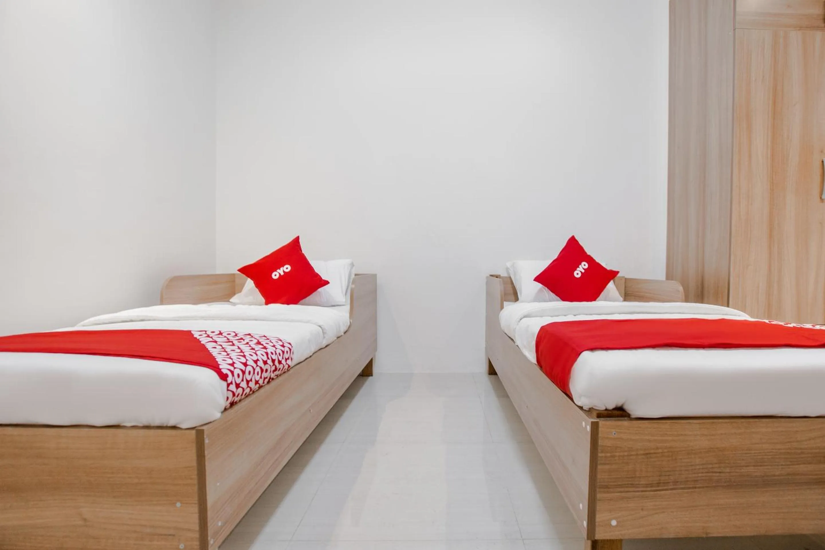 Bedroom in OYO 605 The Quarters