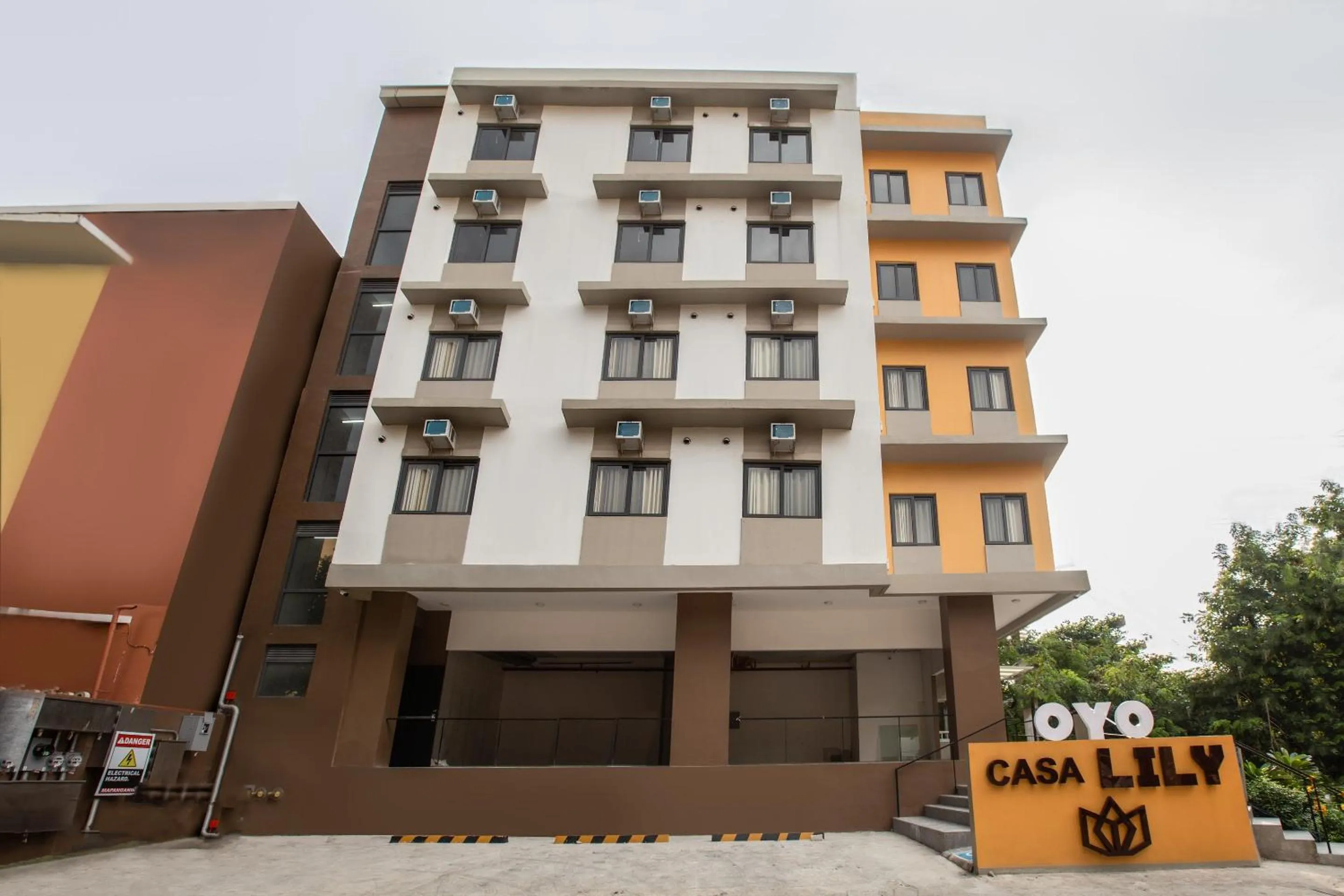 Facade/entrance in Casa Lily