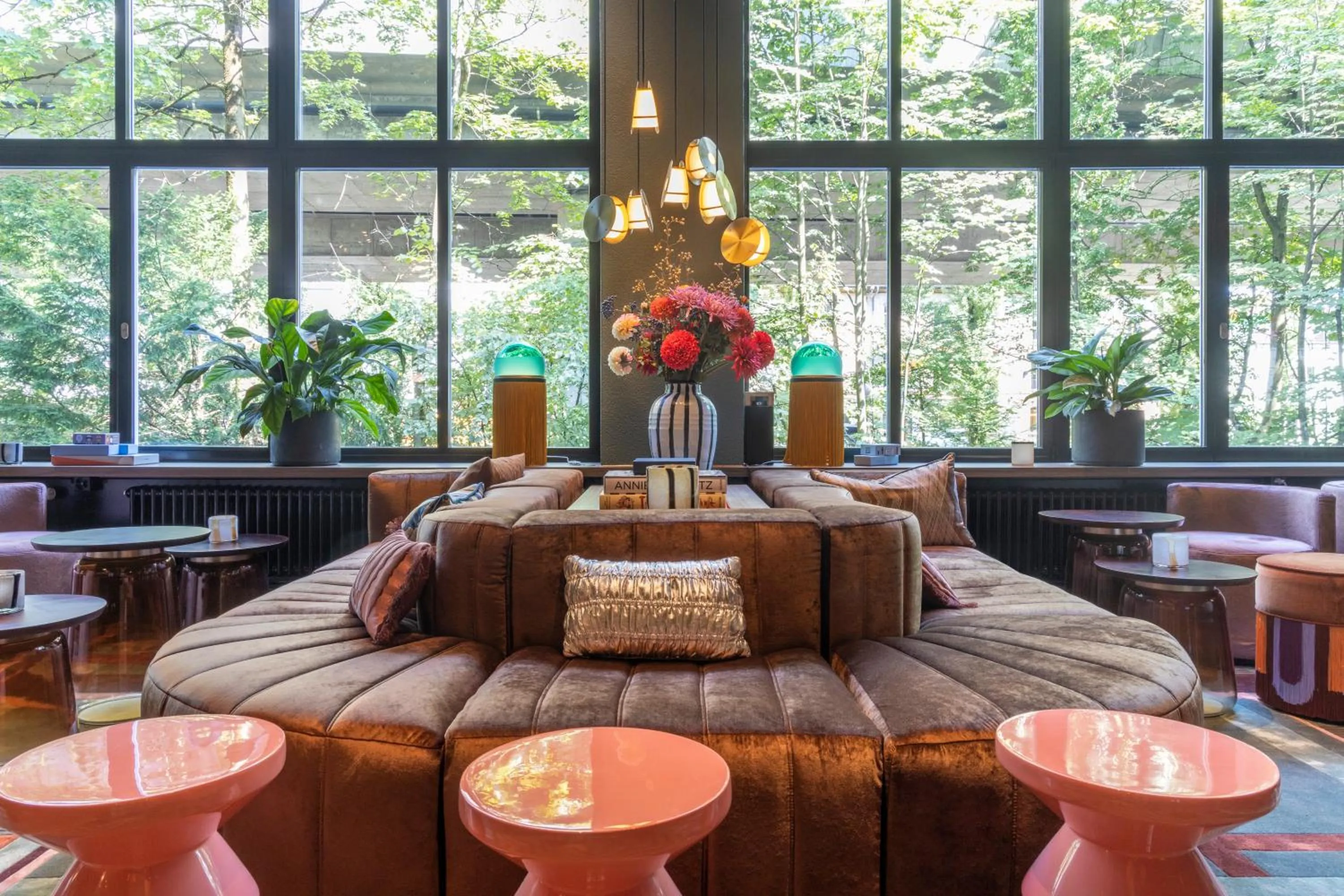 Restaurant/places to eat in The Home Hotel Zürich - a member of DESIGN HOTELS