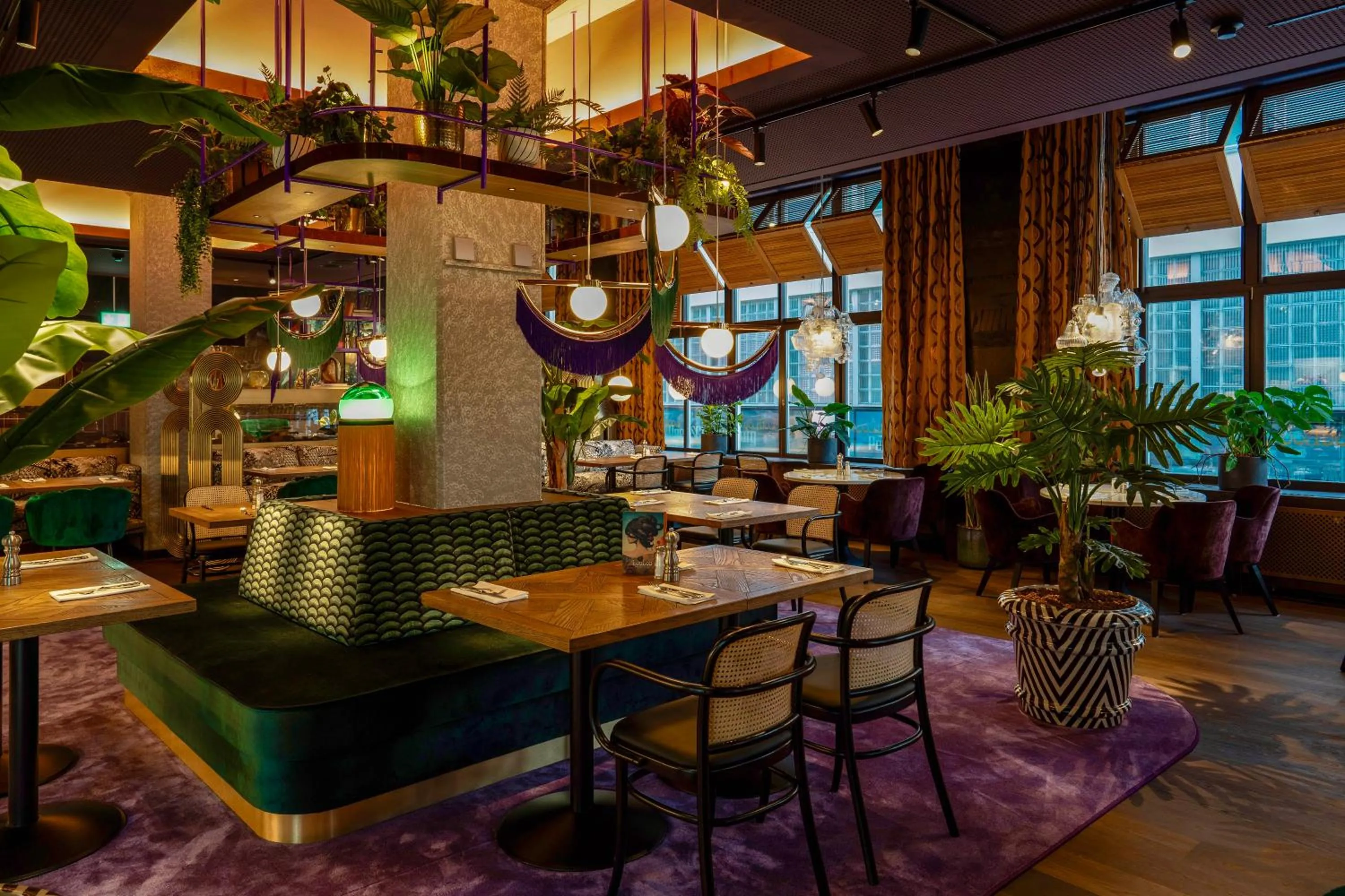 Restaurant/places to eat in The Home Hotel Zürich - a member of DESIGN HOTELS