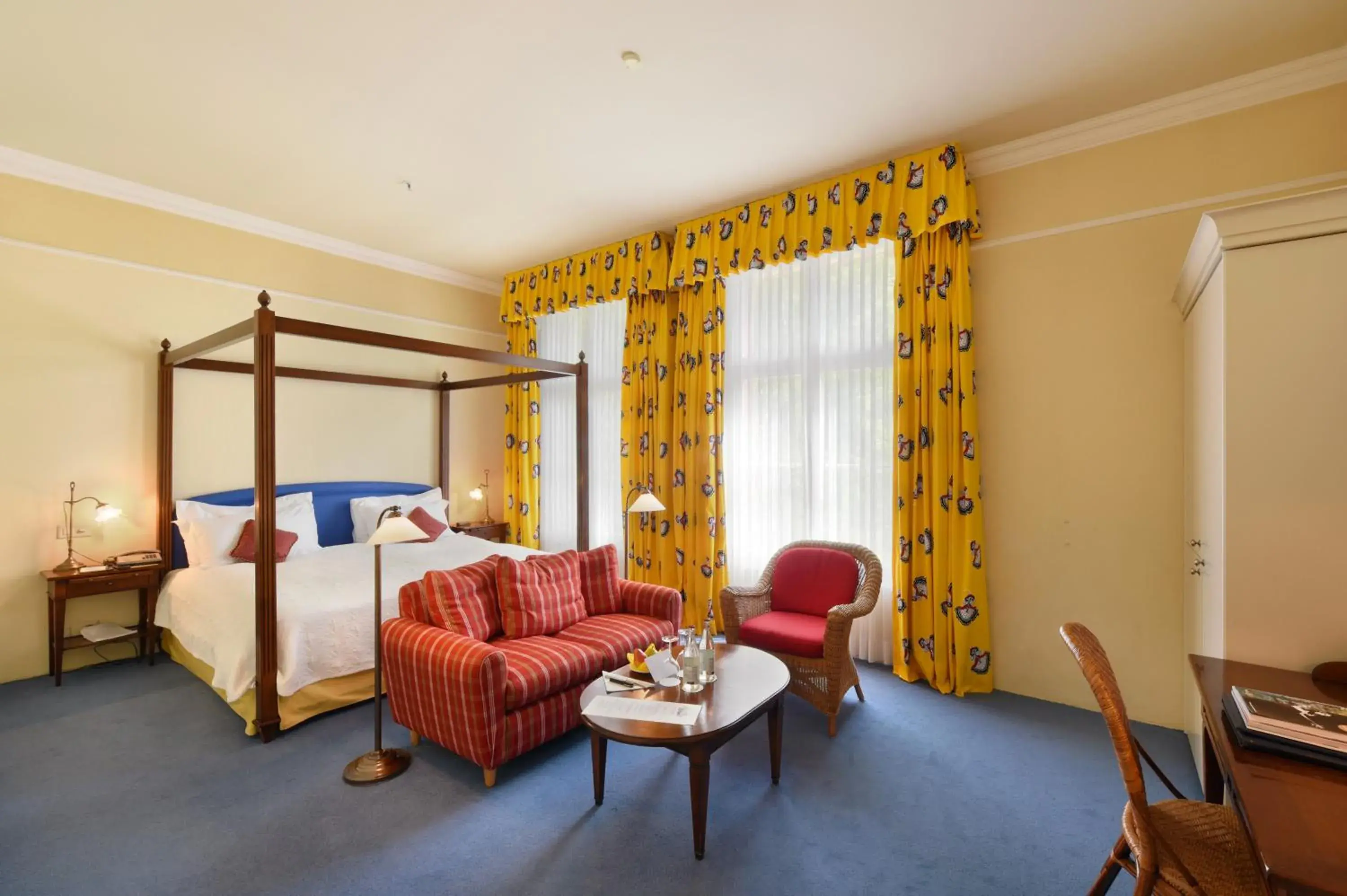 Junior Suite in Unique Hotel Innere Enge Junior Suite in Unique Hotel Innere Enge