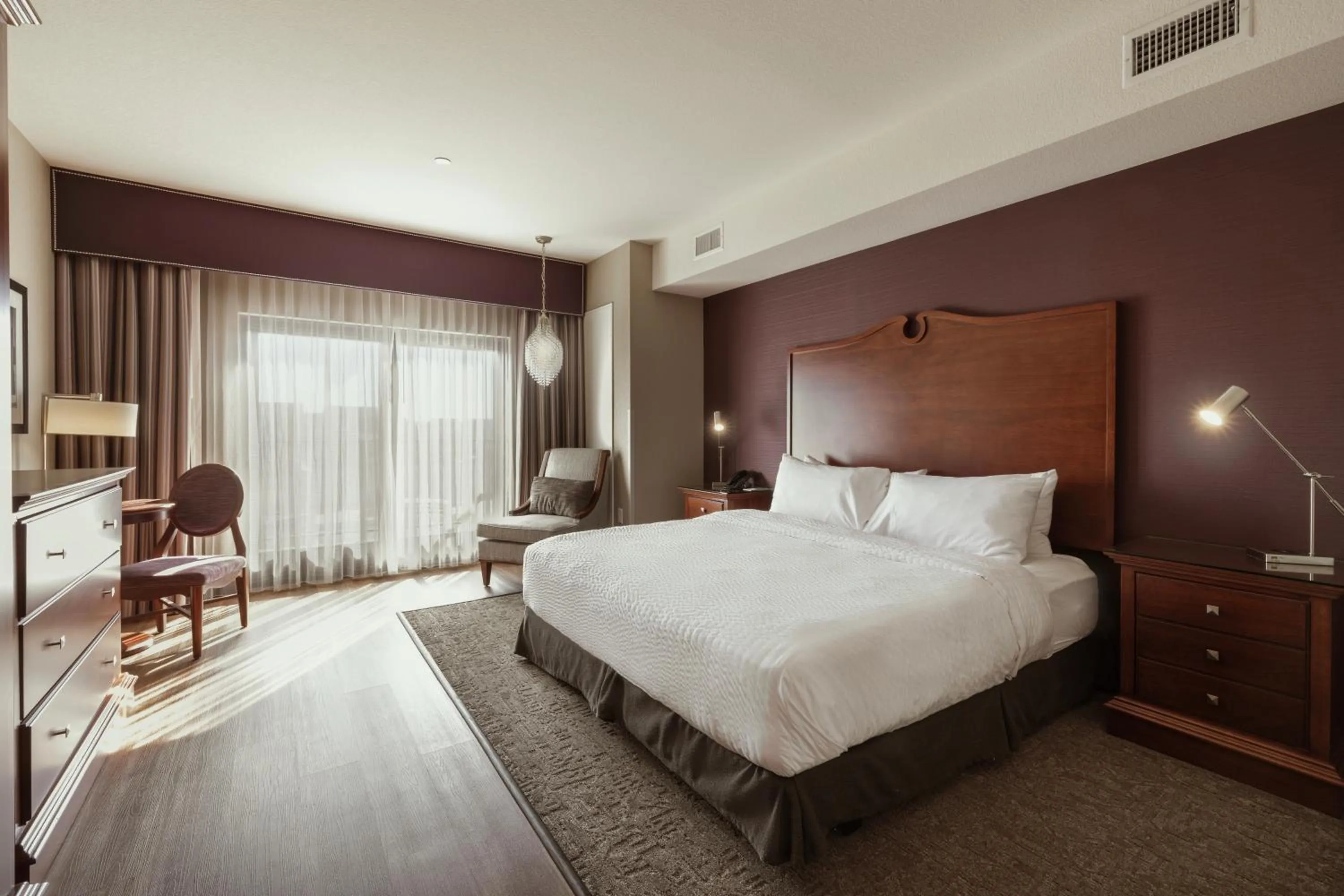 Bedroom, Bed in The Parker Hotel