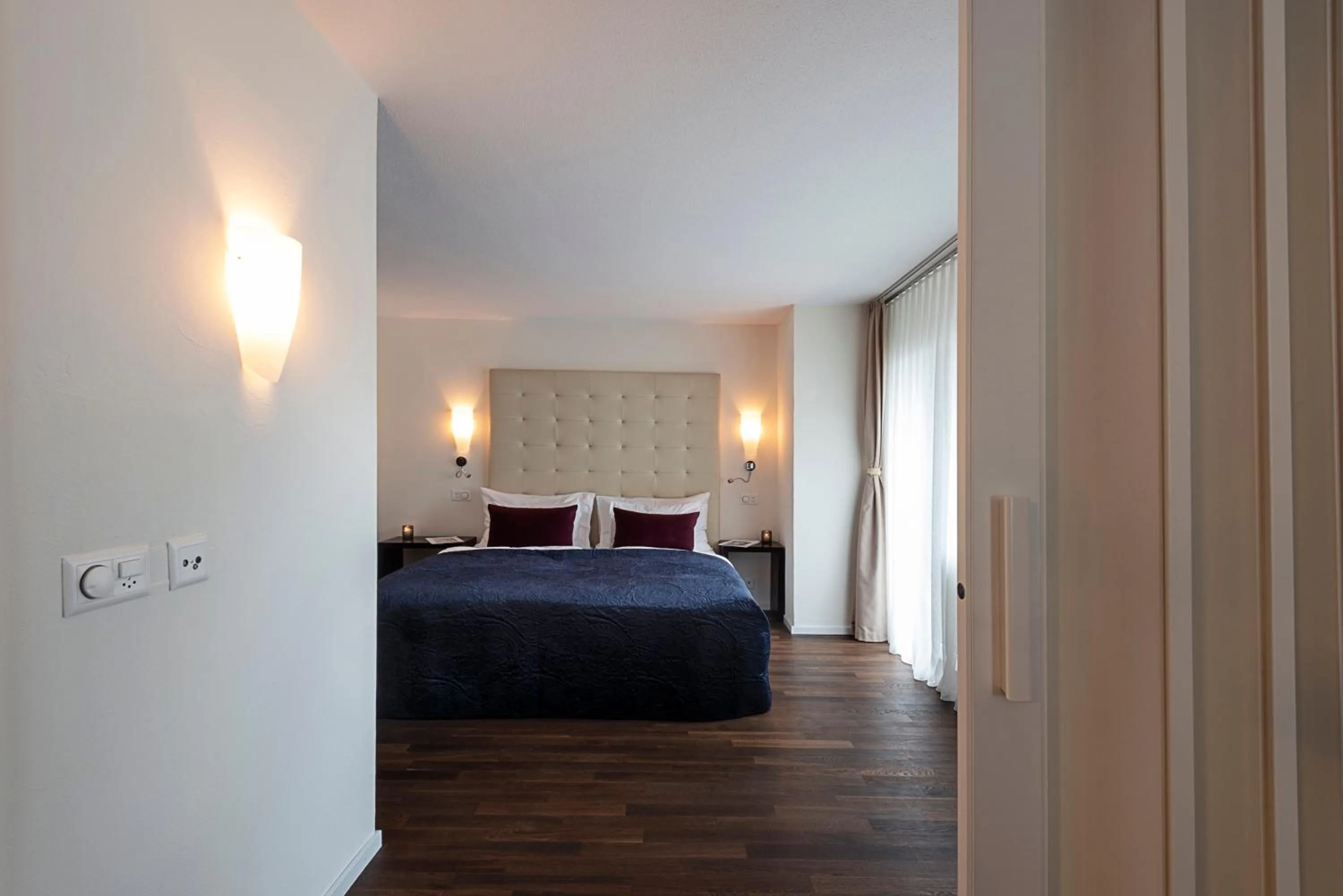 Balcony/Terrace, Bed in Le Mirabeau Resort & Spa