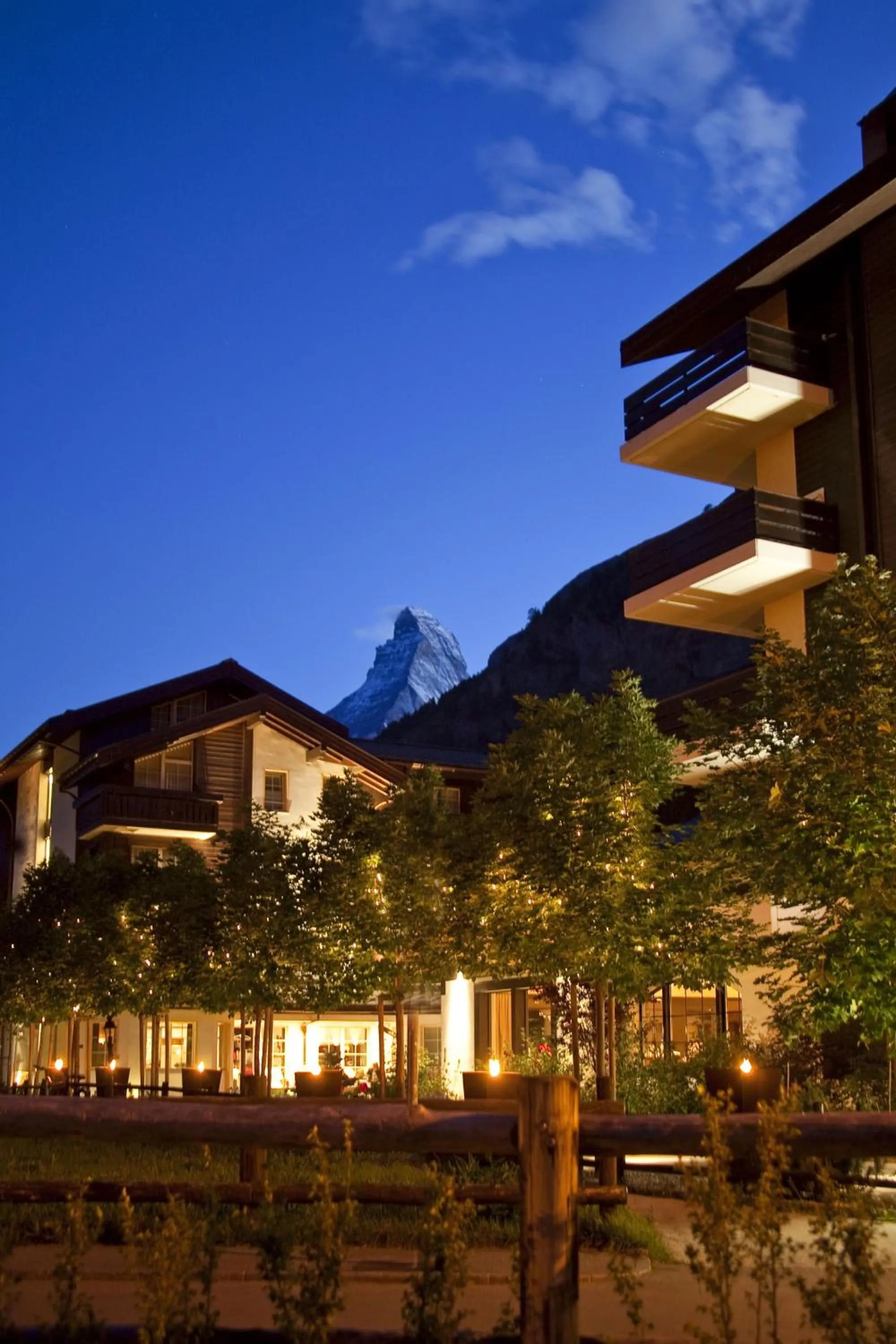 Facade/entrance in Le Mirabeau Resort & Spa