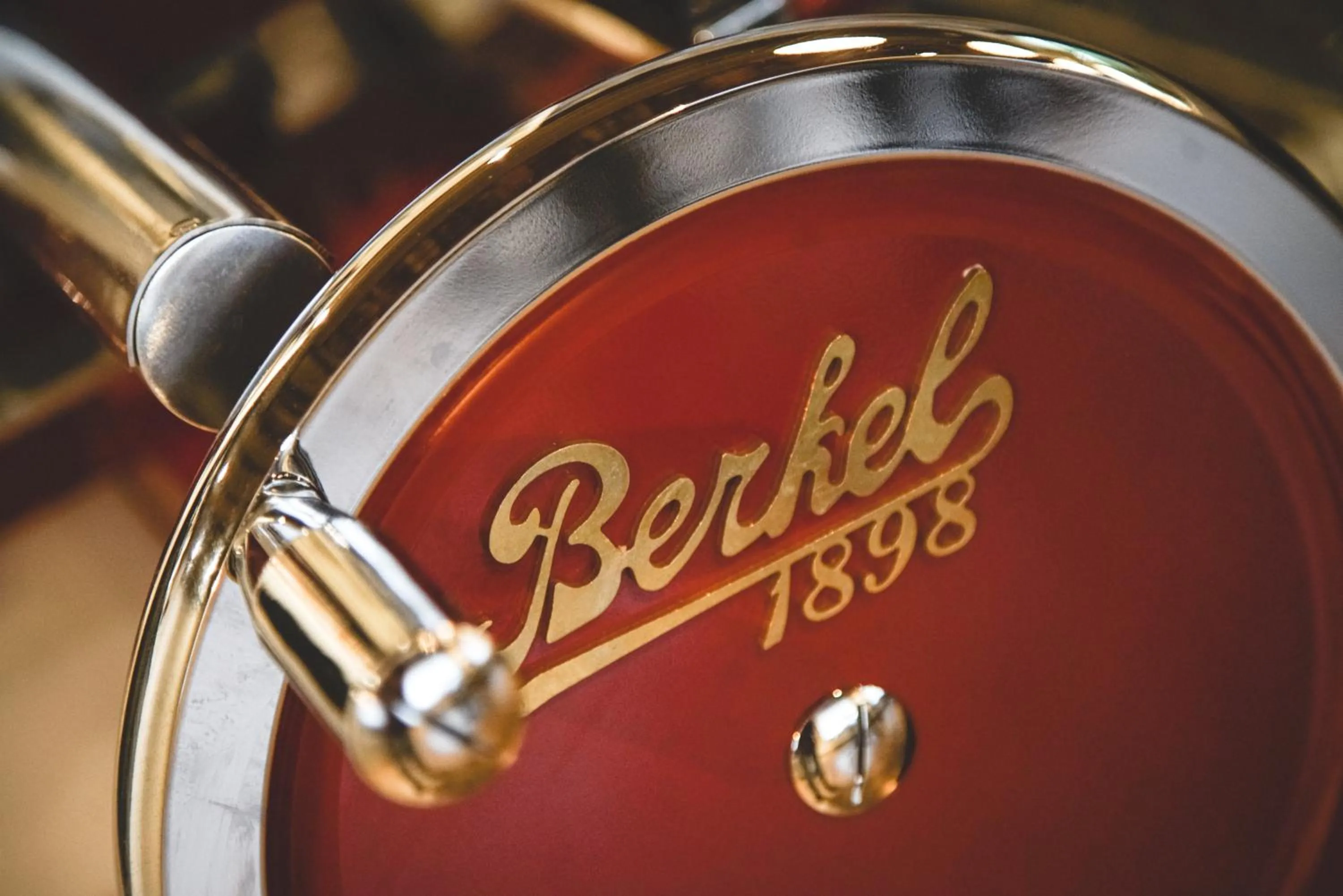 Food and drinks in Le Mirabeau Resort & Spa