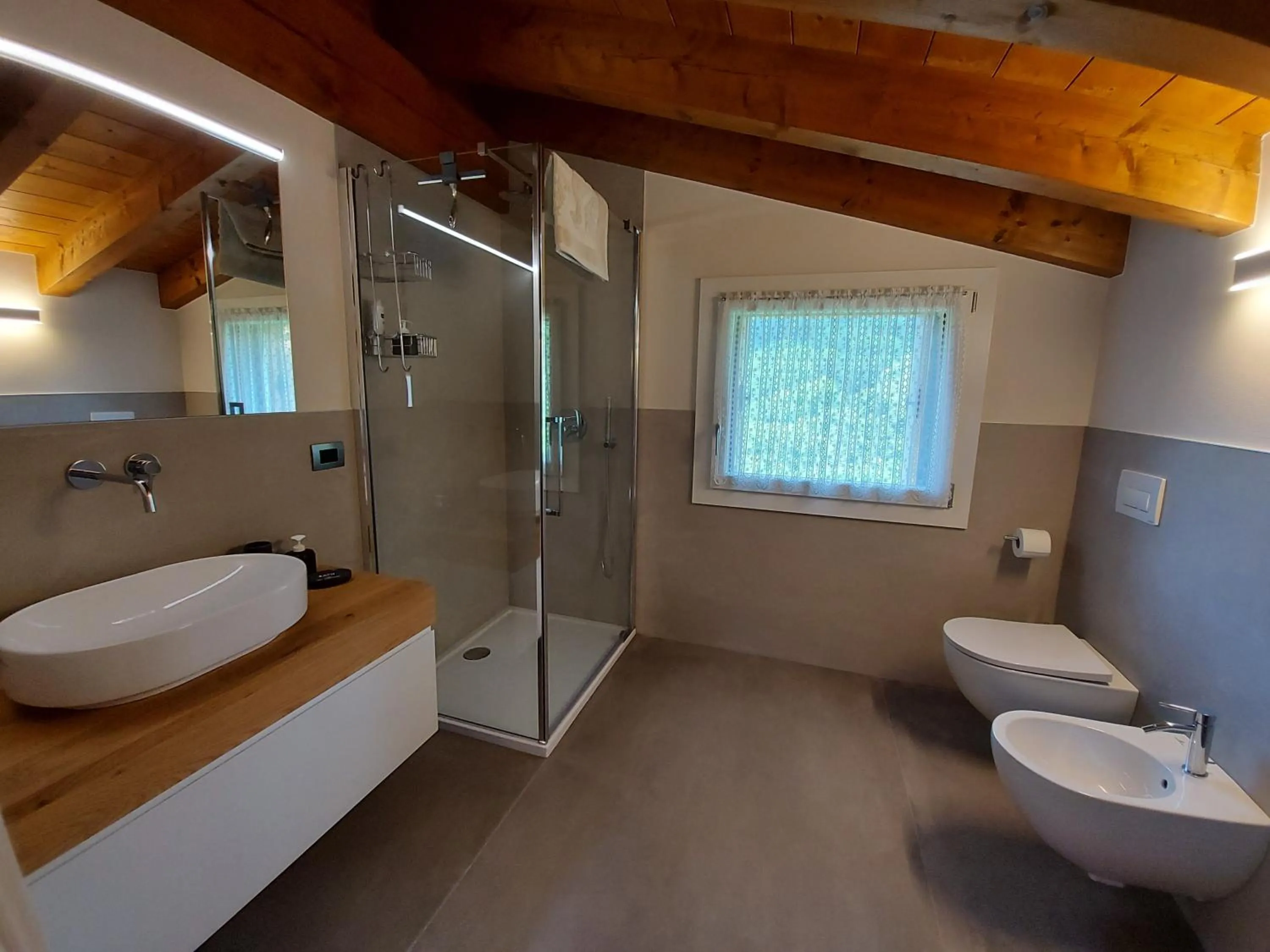 Bathroom in B&B Stella Alpina