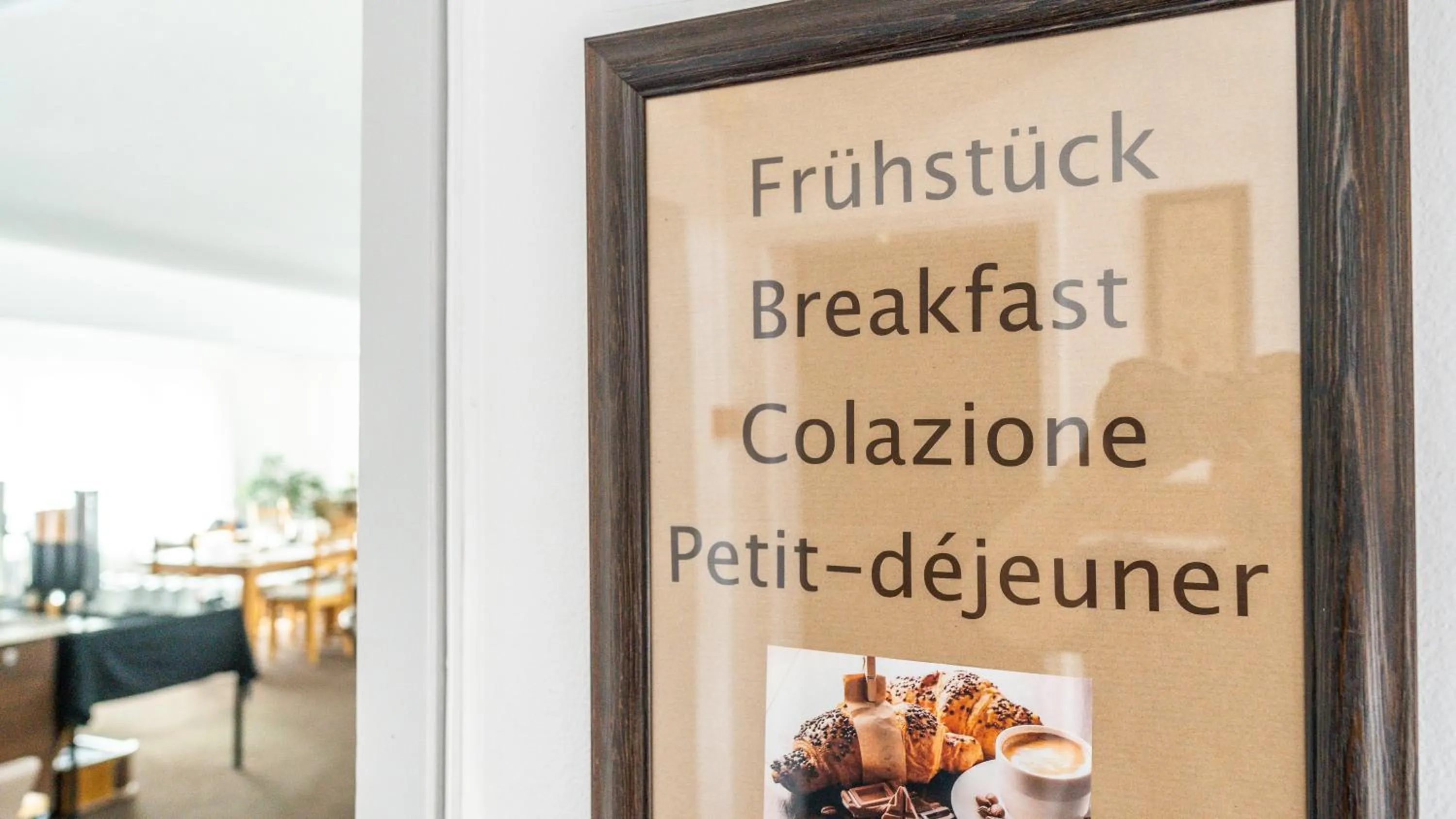 Breakfast in Hotel Europe Brig