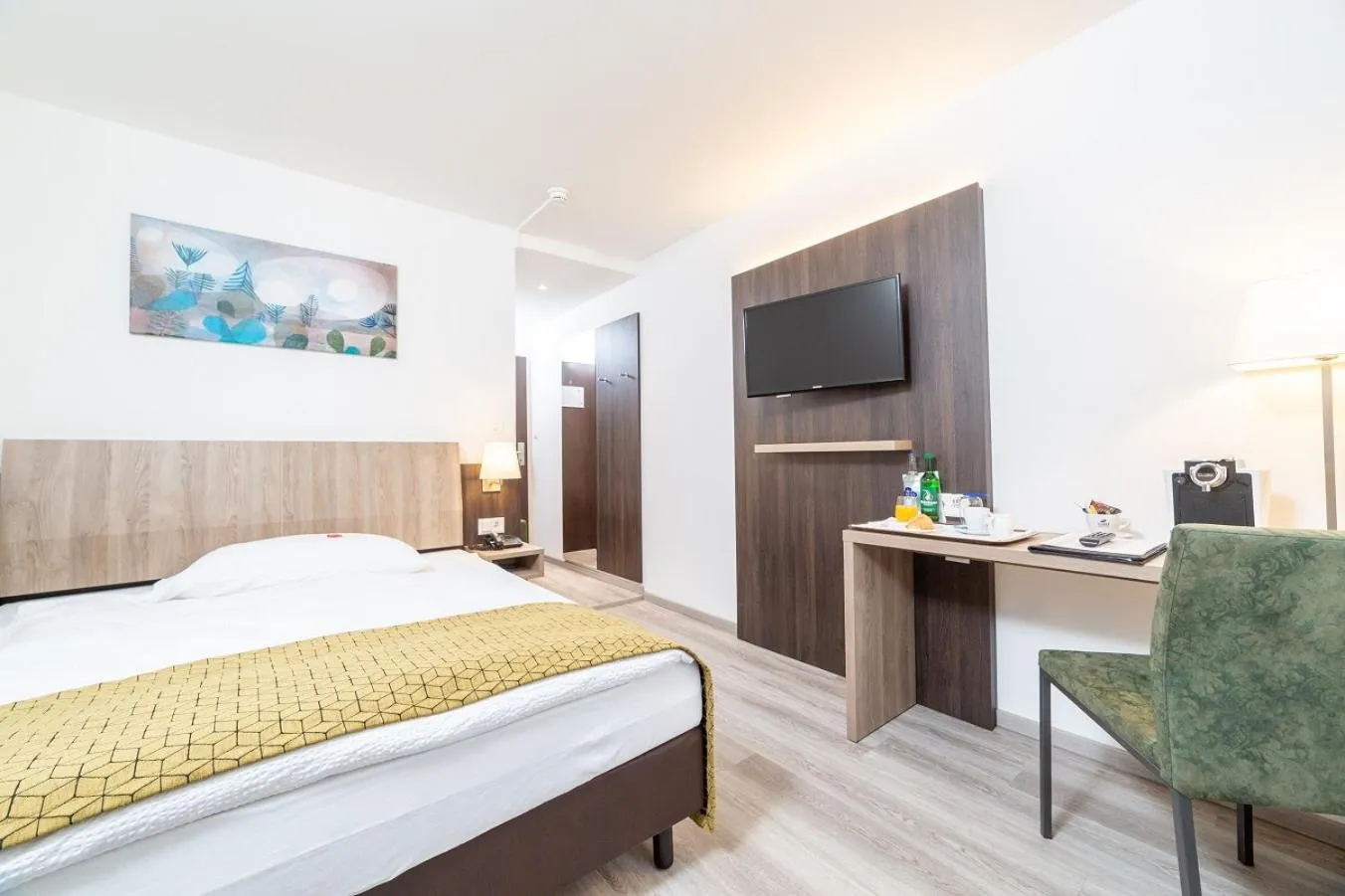 Photo of the whole room, Bed in Hotel Alfa