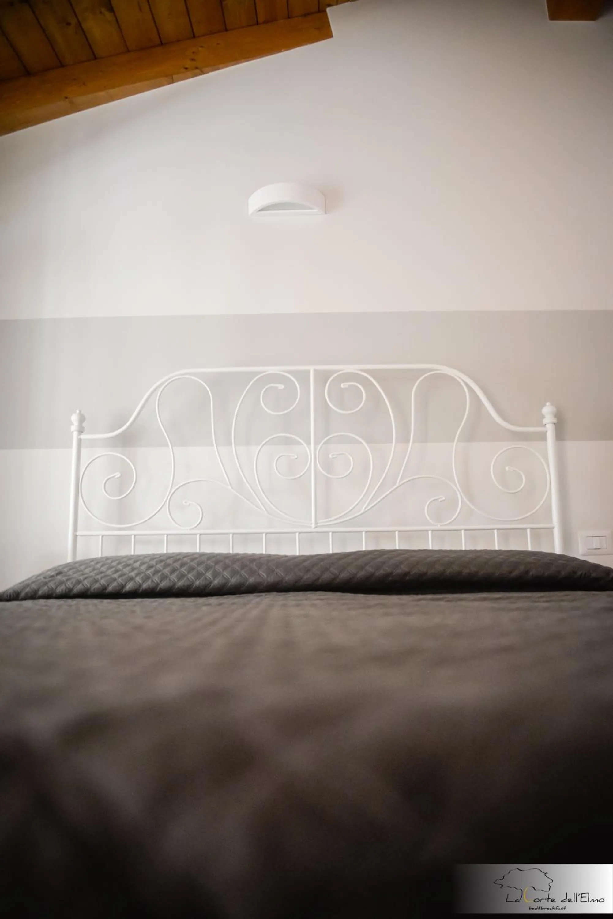 Bed in La corte dell'Elmo