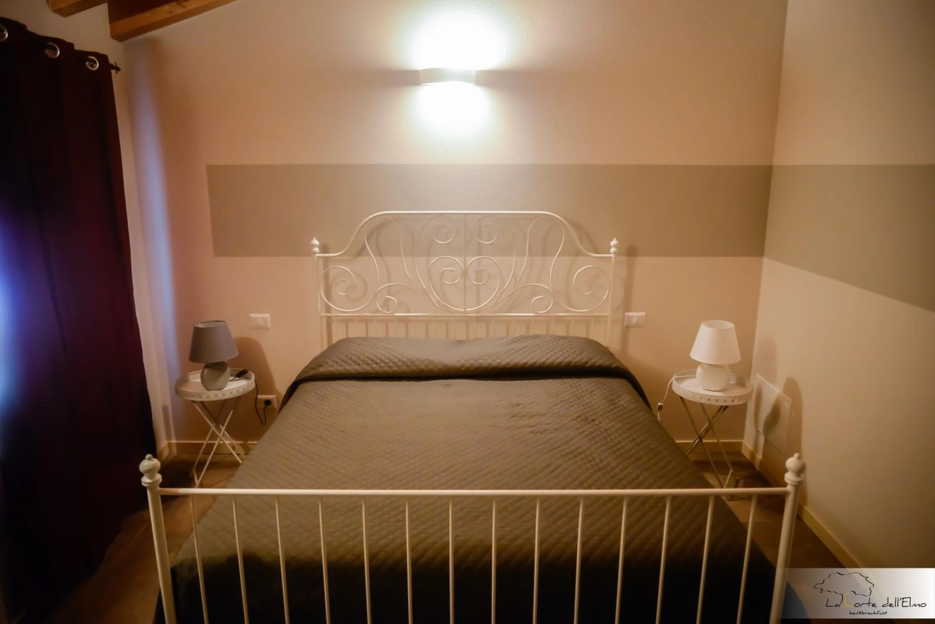 Bed in La corte dell'Elmo