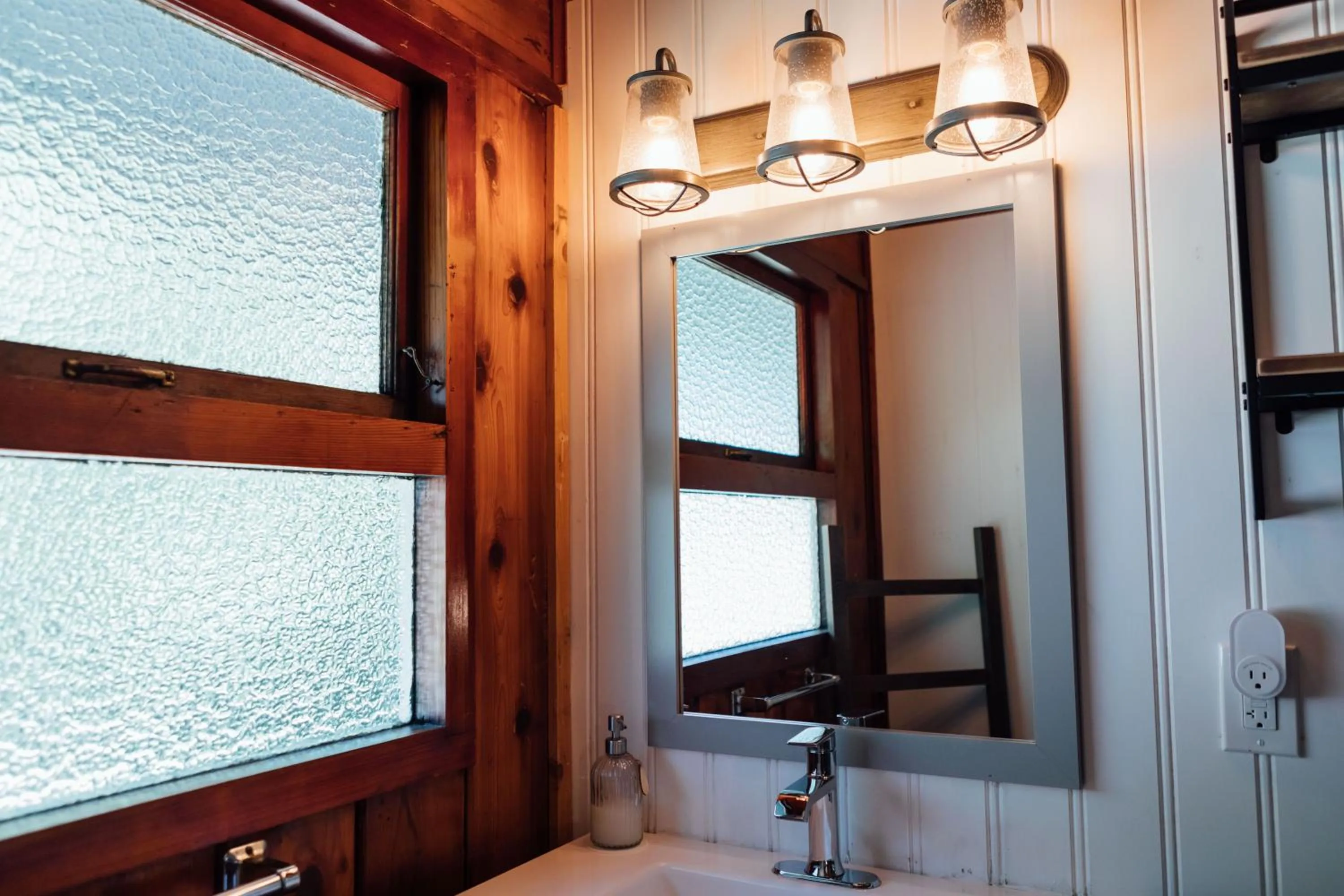 Bathroom in Pacific Dunes Resort