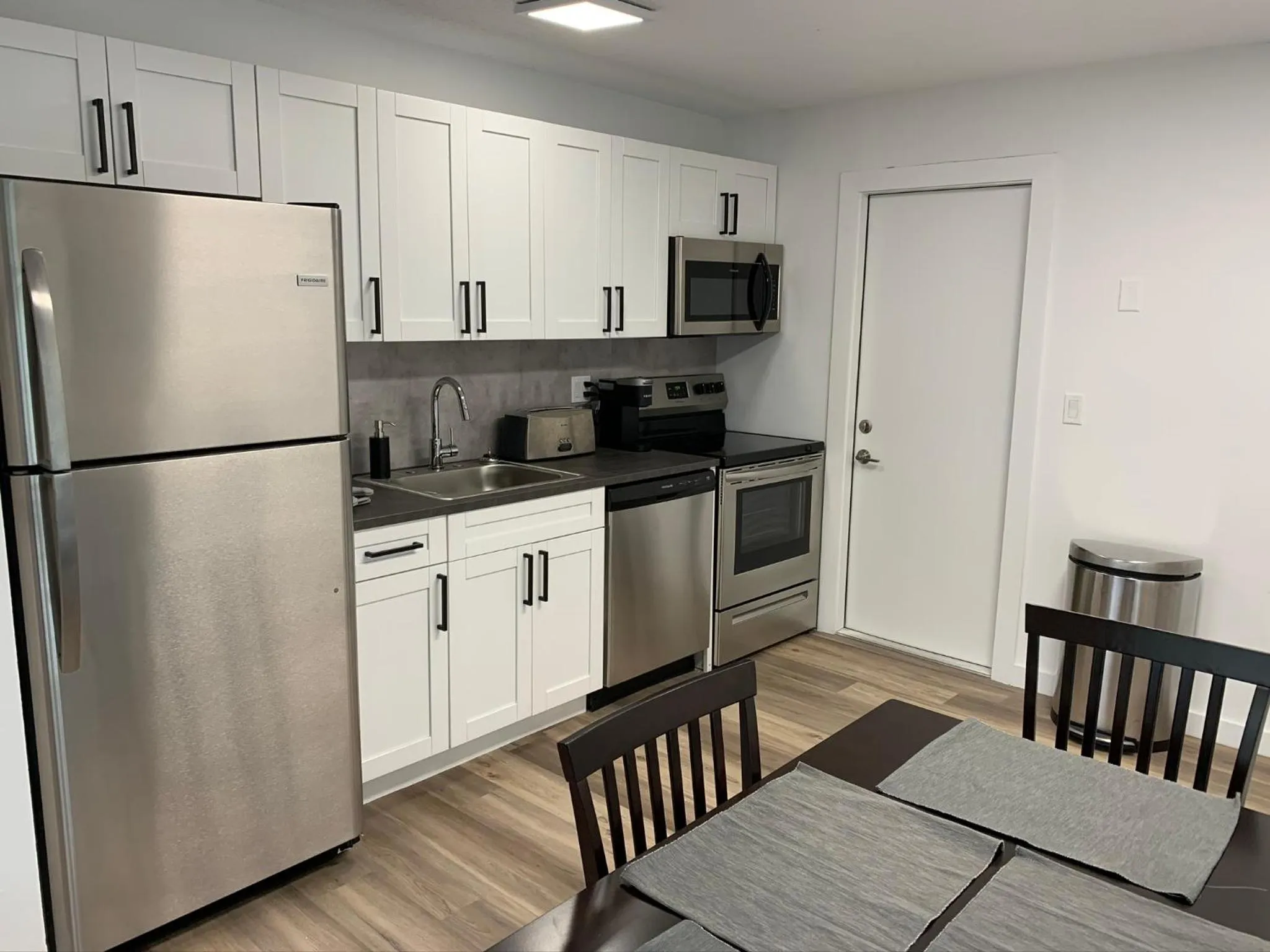 Kitchen or kitchenette in Harbourside Flats