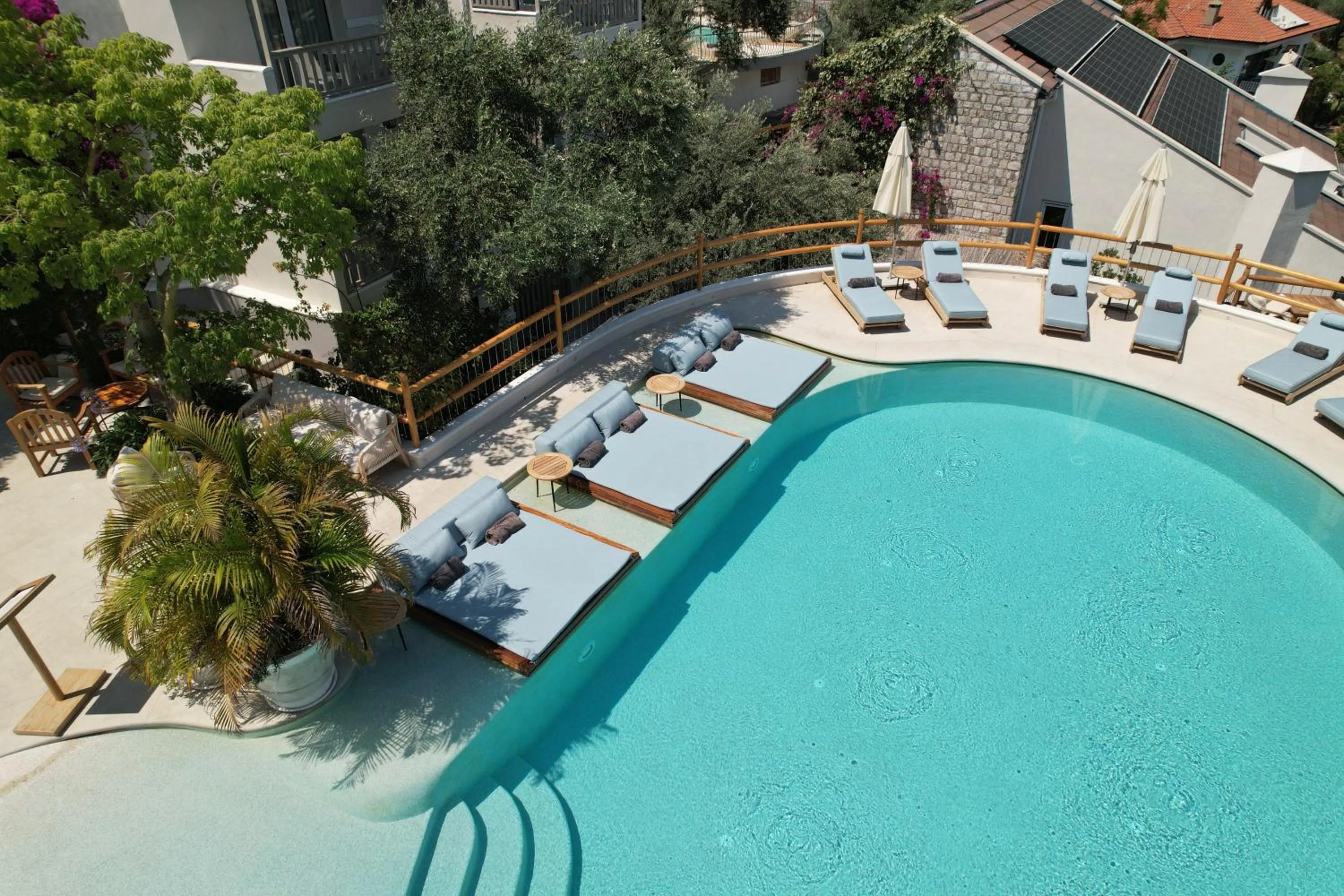 Swimming pool in Pilos Suites