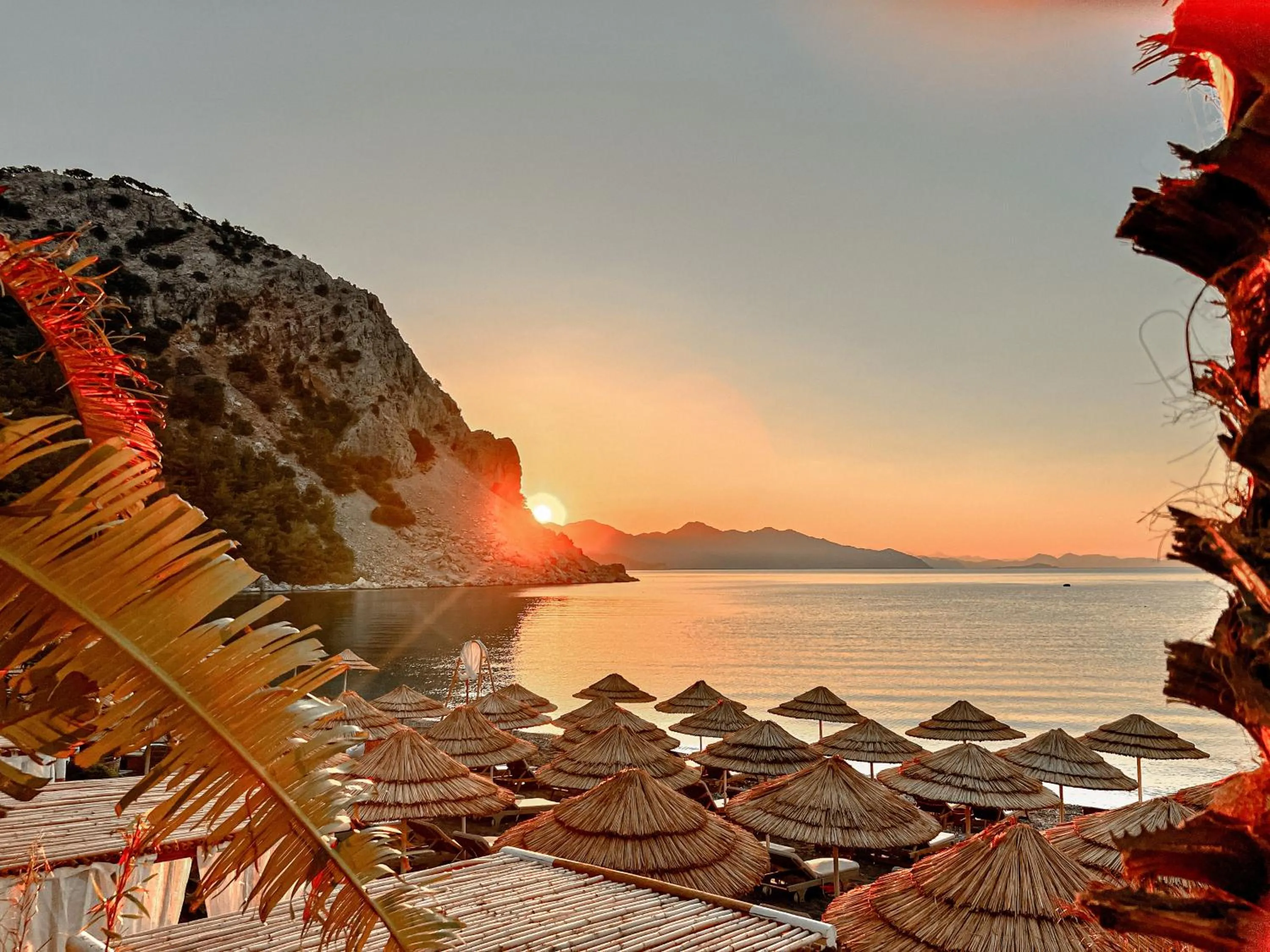 Beach in Pilos Suites