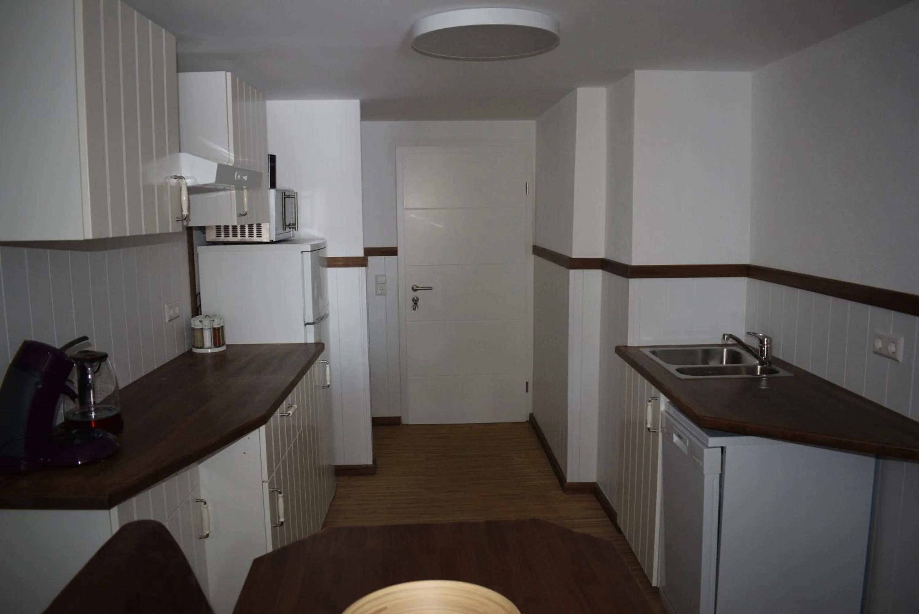 kitchen in Apartments mit Klimaanlage am Neckarufer, Schöne Aussicht