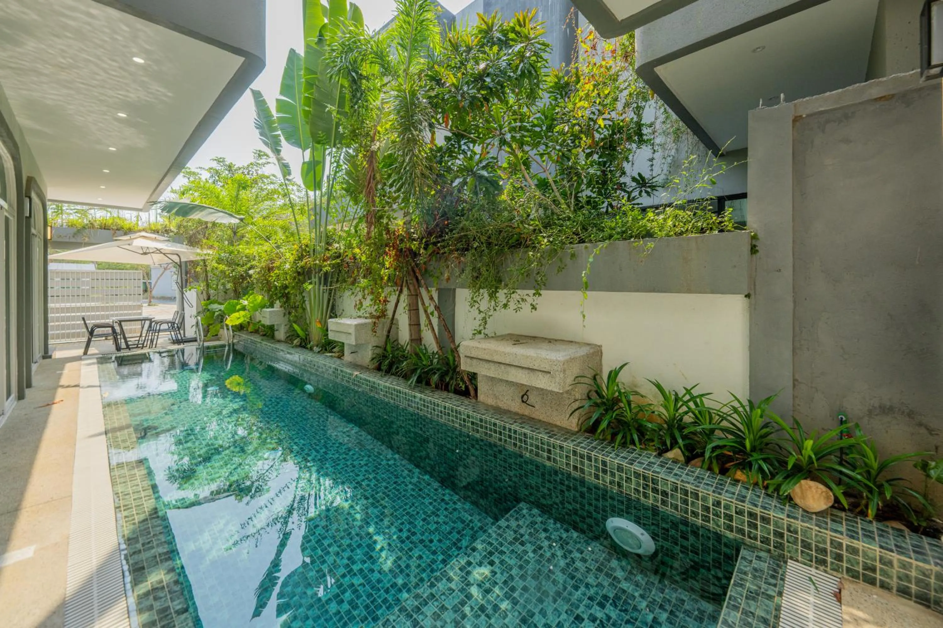 Day in Raing Phnom Bungalow