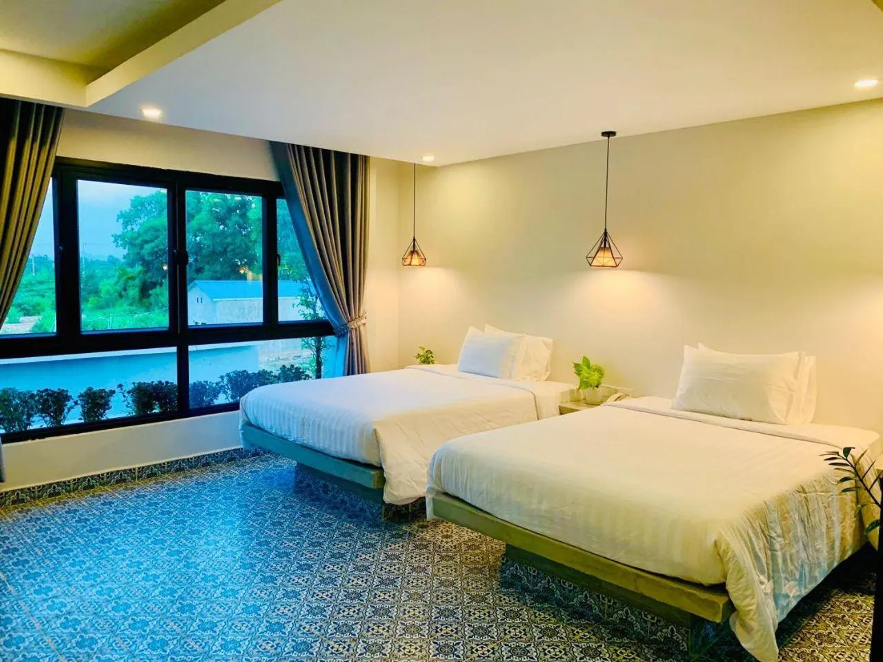 Bedroom, Bed in Raing Phnom Bungalow