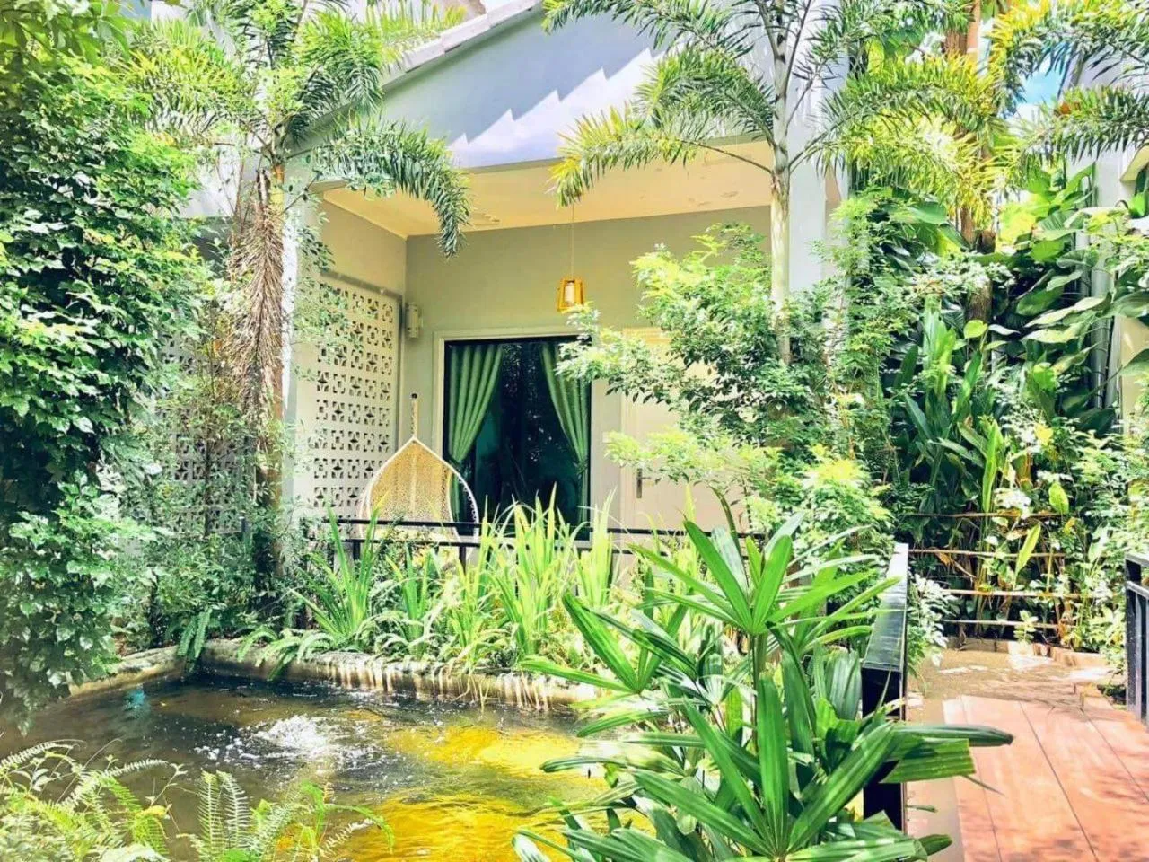 Property building in Raing Phnom Bungalow