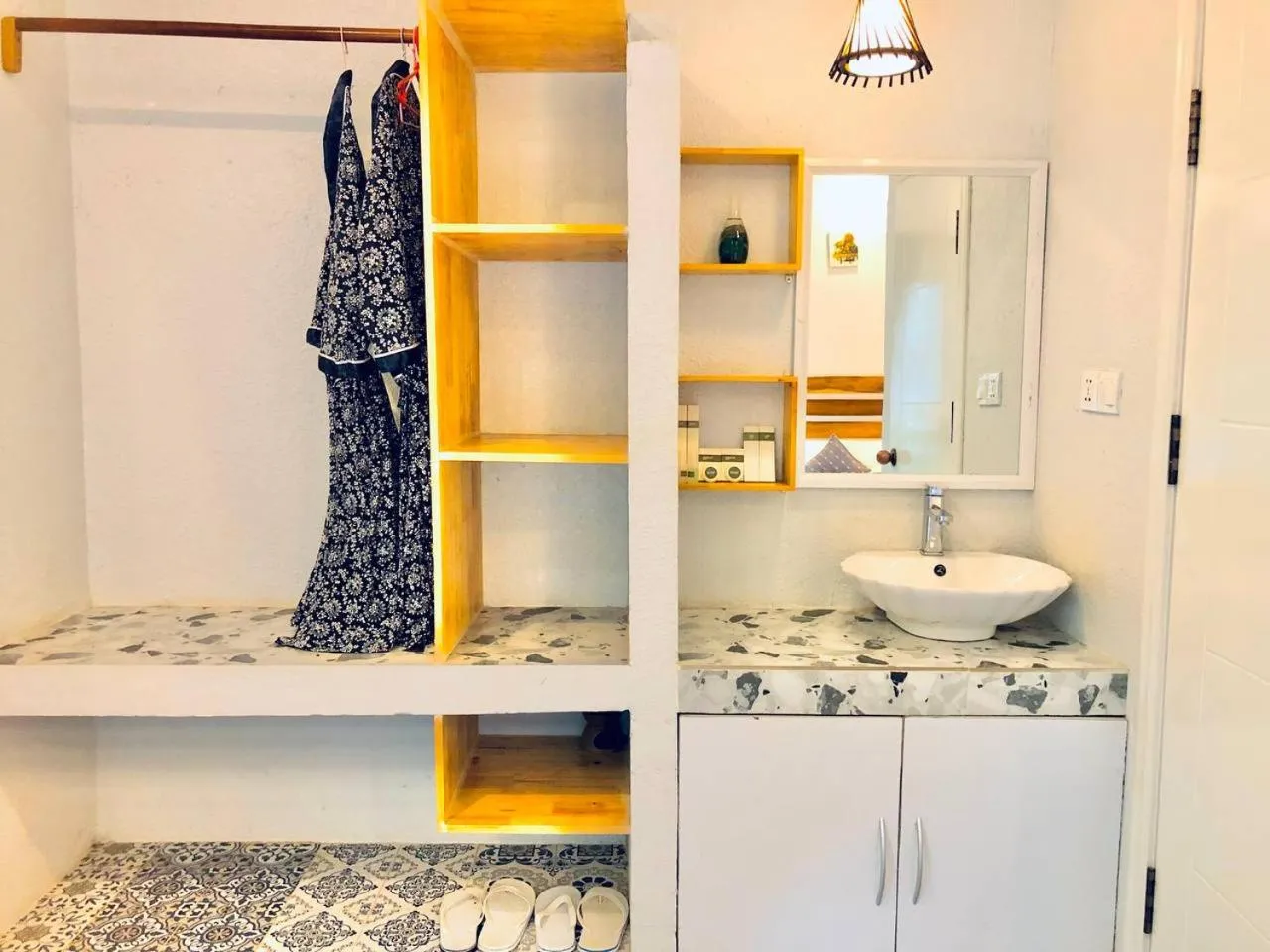 Bathroom in Raing Phnom Bungalow