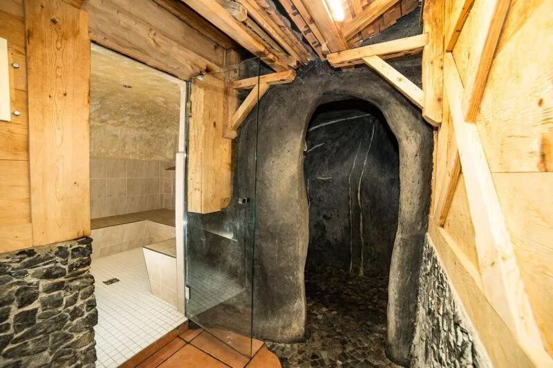 Shower in Hotel Central Résidence