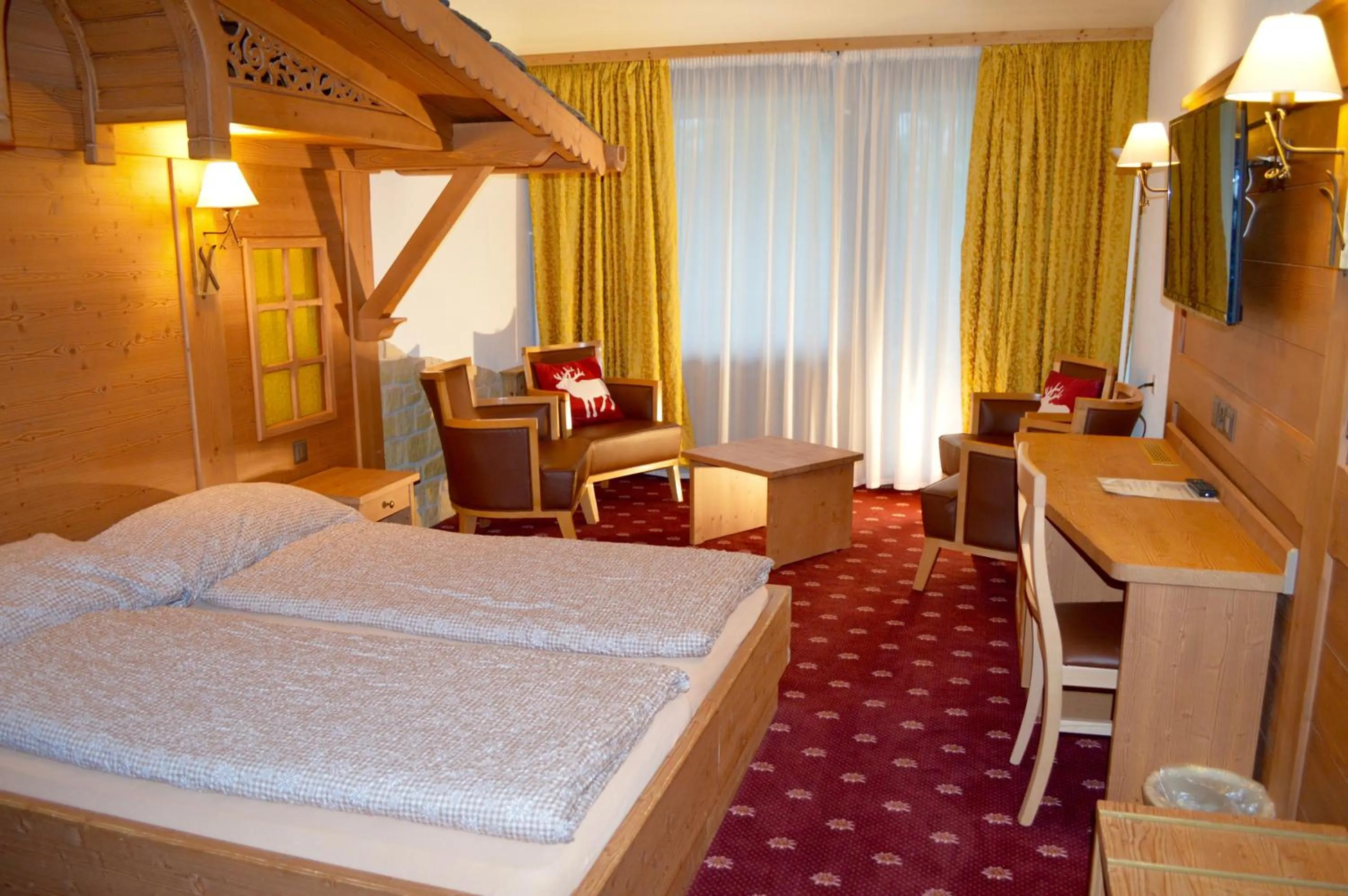 Photo of the whole room, Bed in Hotel Central Résidence