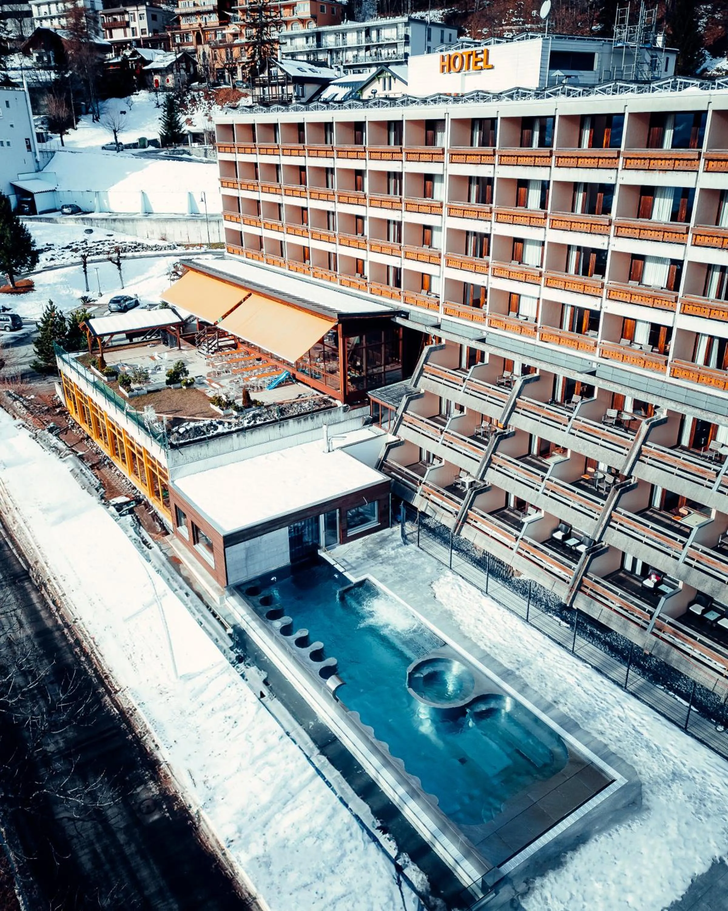 Property building in Hotel Central Résidence