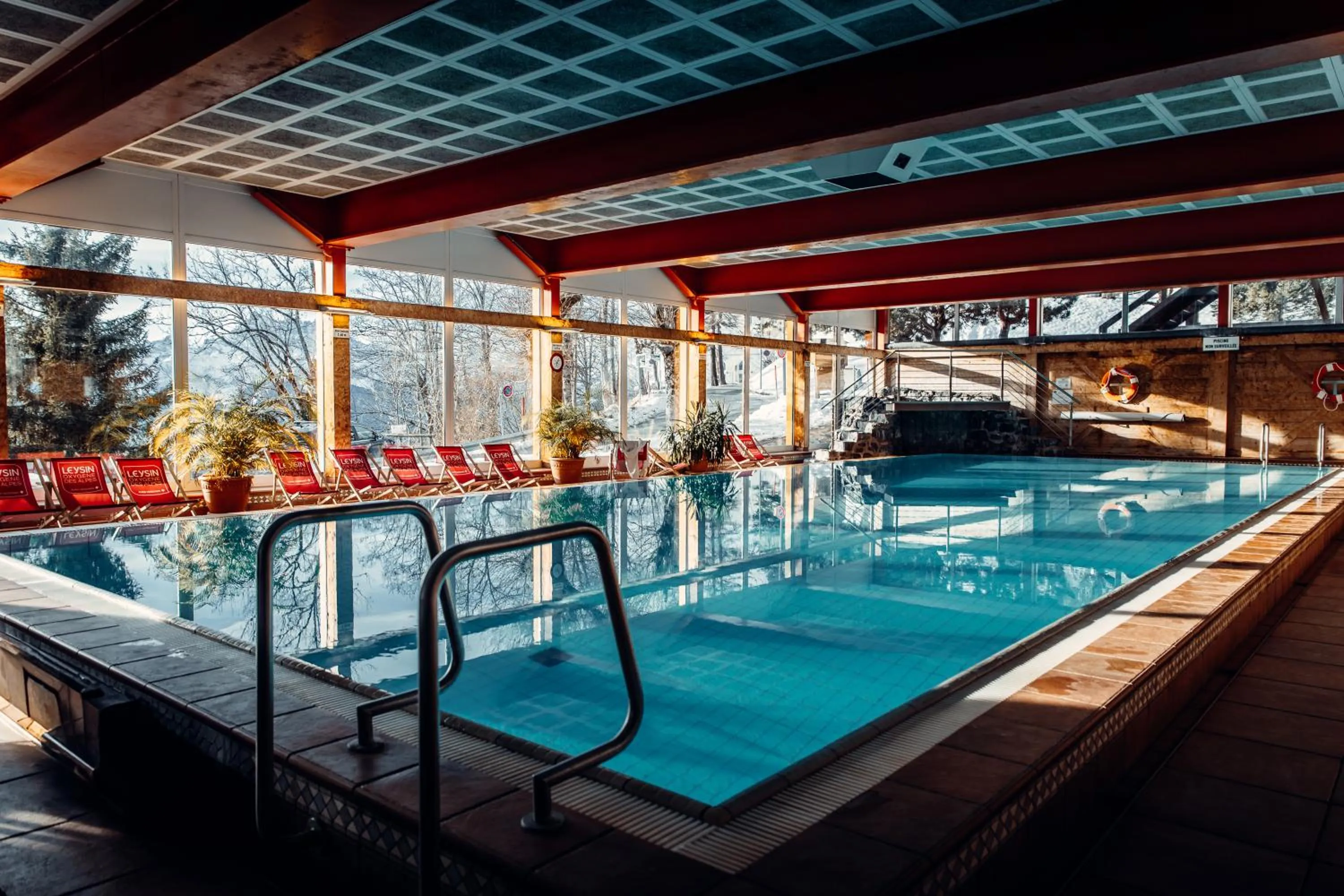 Pool view in Hotel Central Résidence