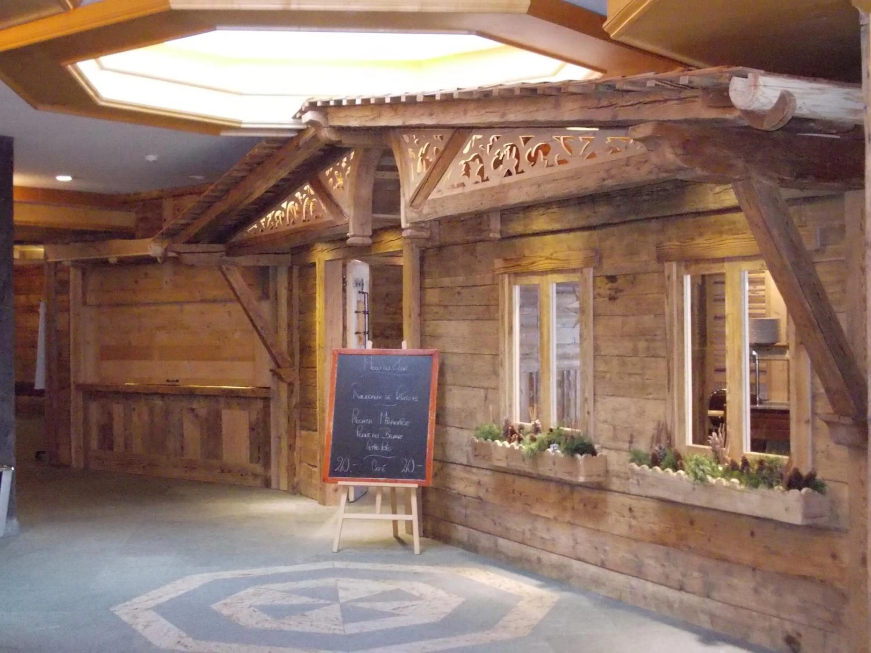 Alpine Classic Hotel