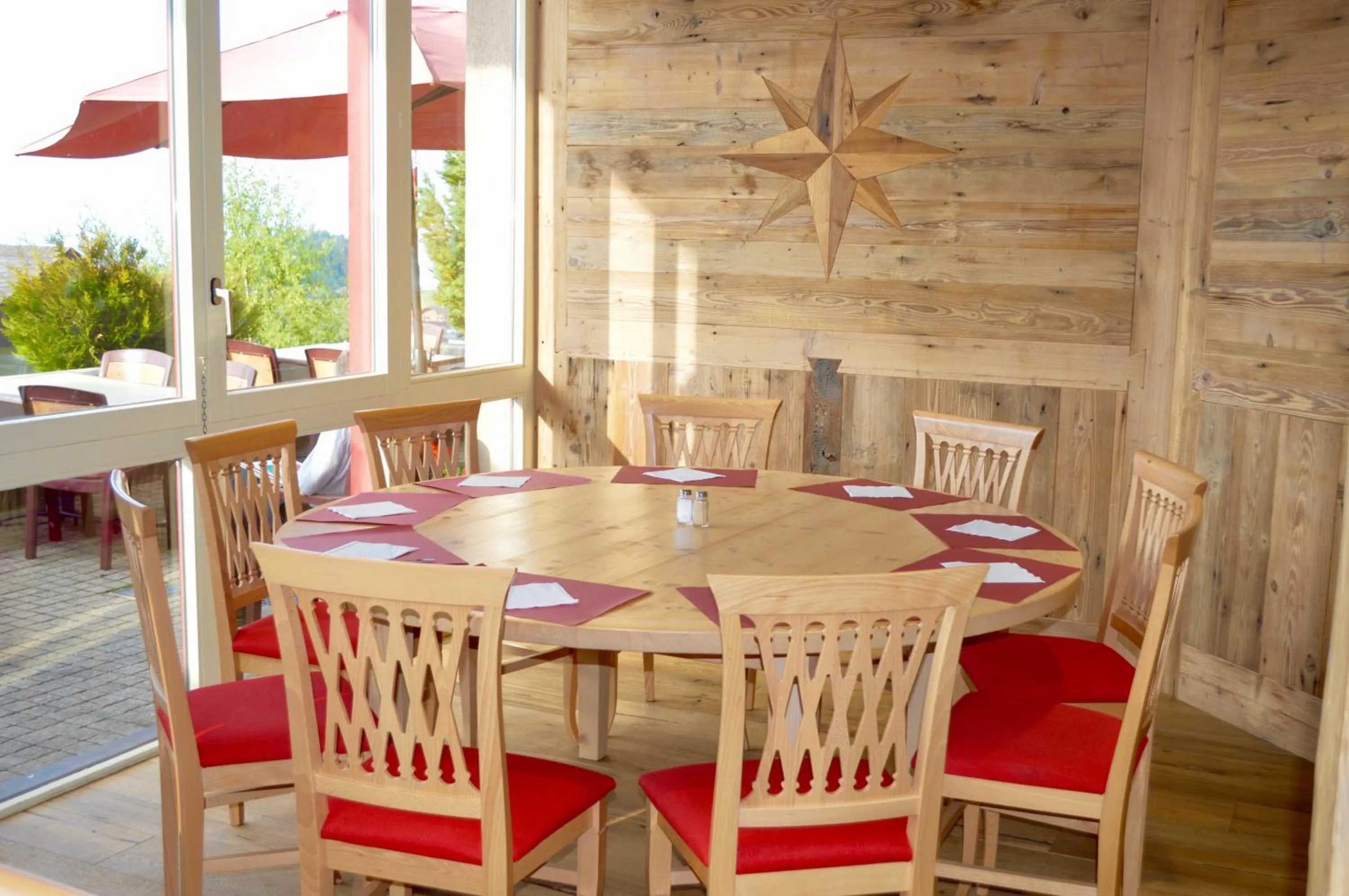 Alpine Classic Hotel