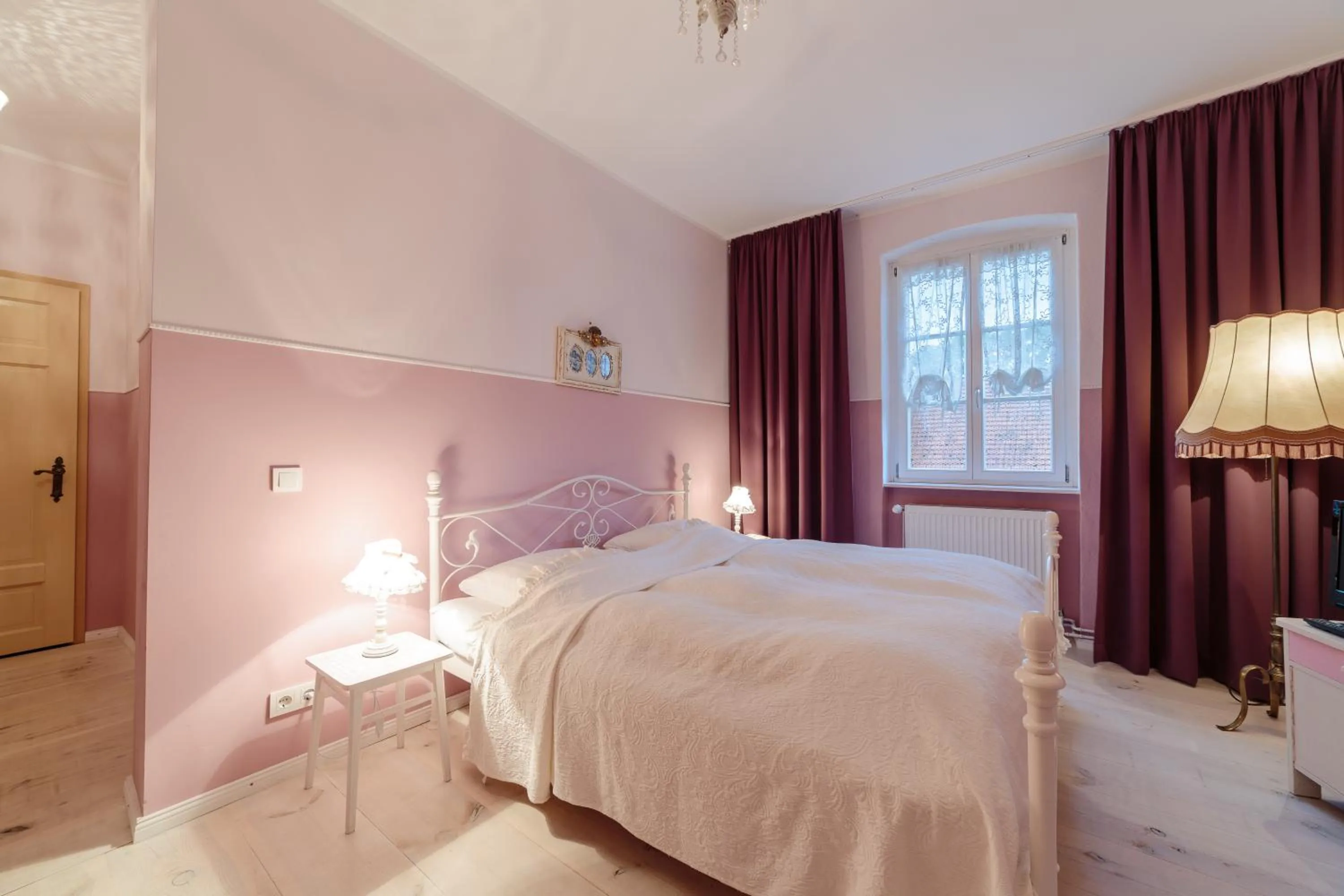 Photo of the whole room, Bed in Alte Lebkuchenfabrik