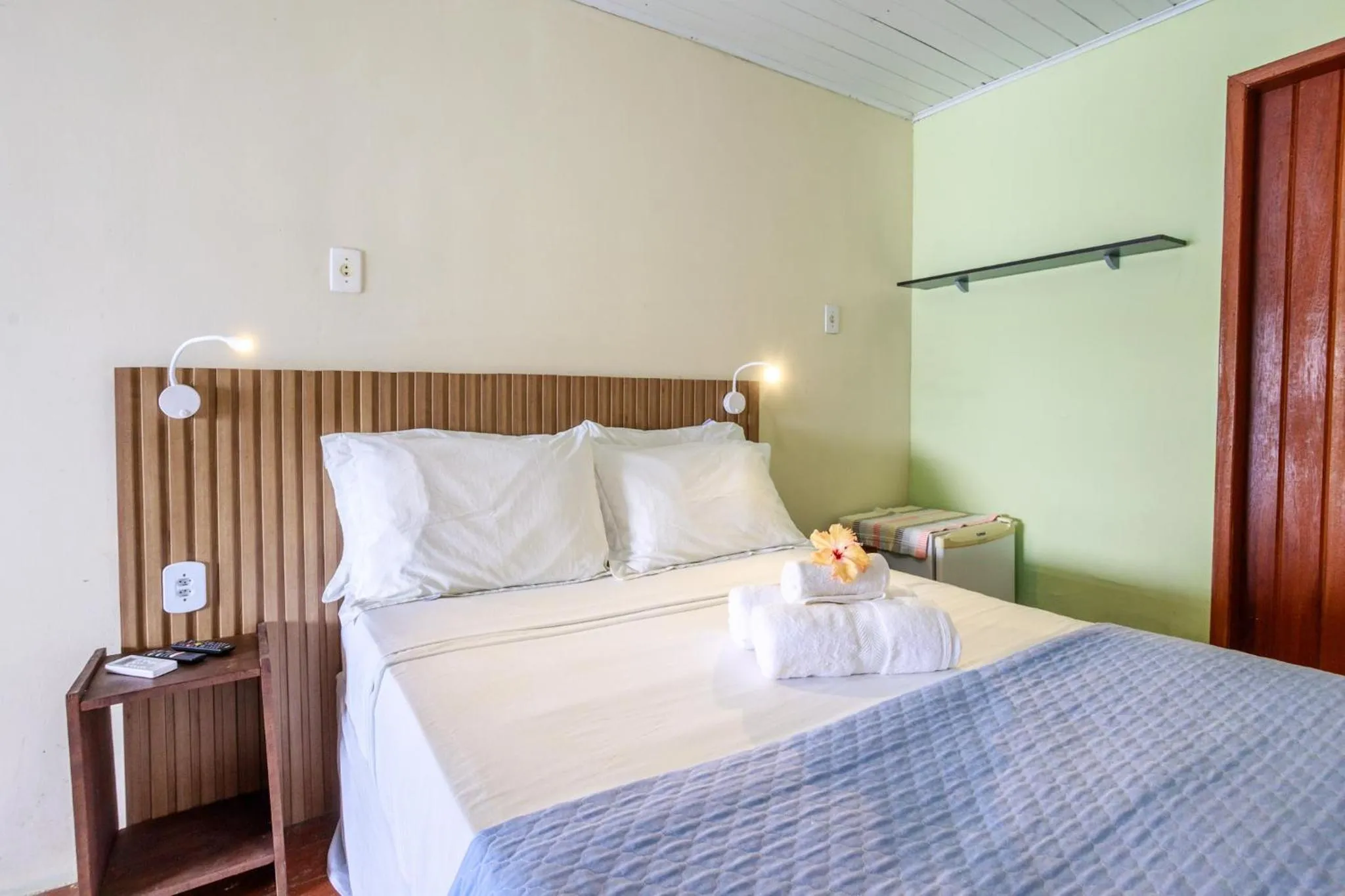 Bed in Pousada Cruzoé