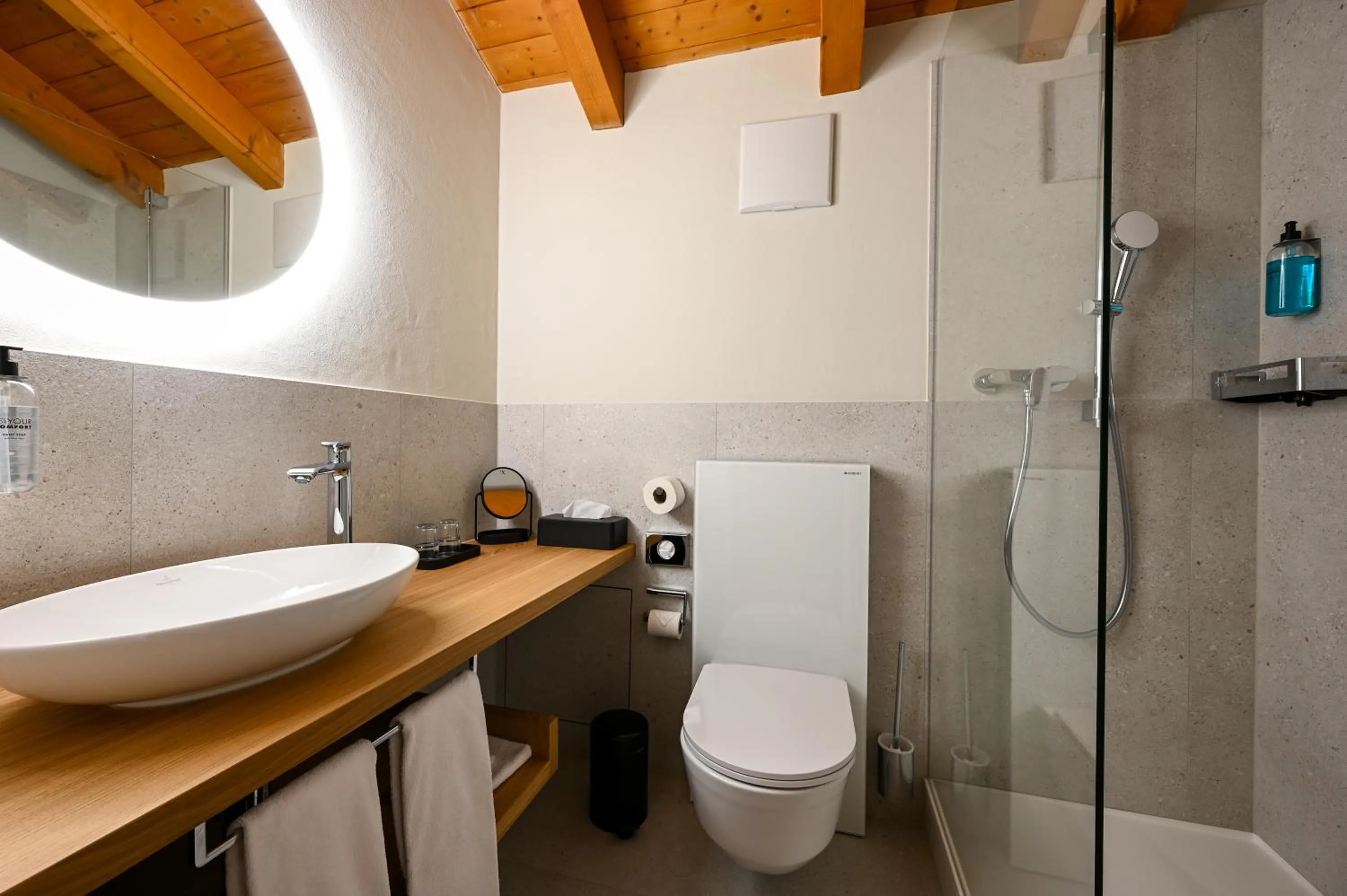 Photo of the whole room in Hotel Sonnwendhof Engelberg