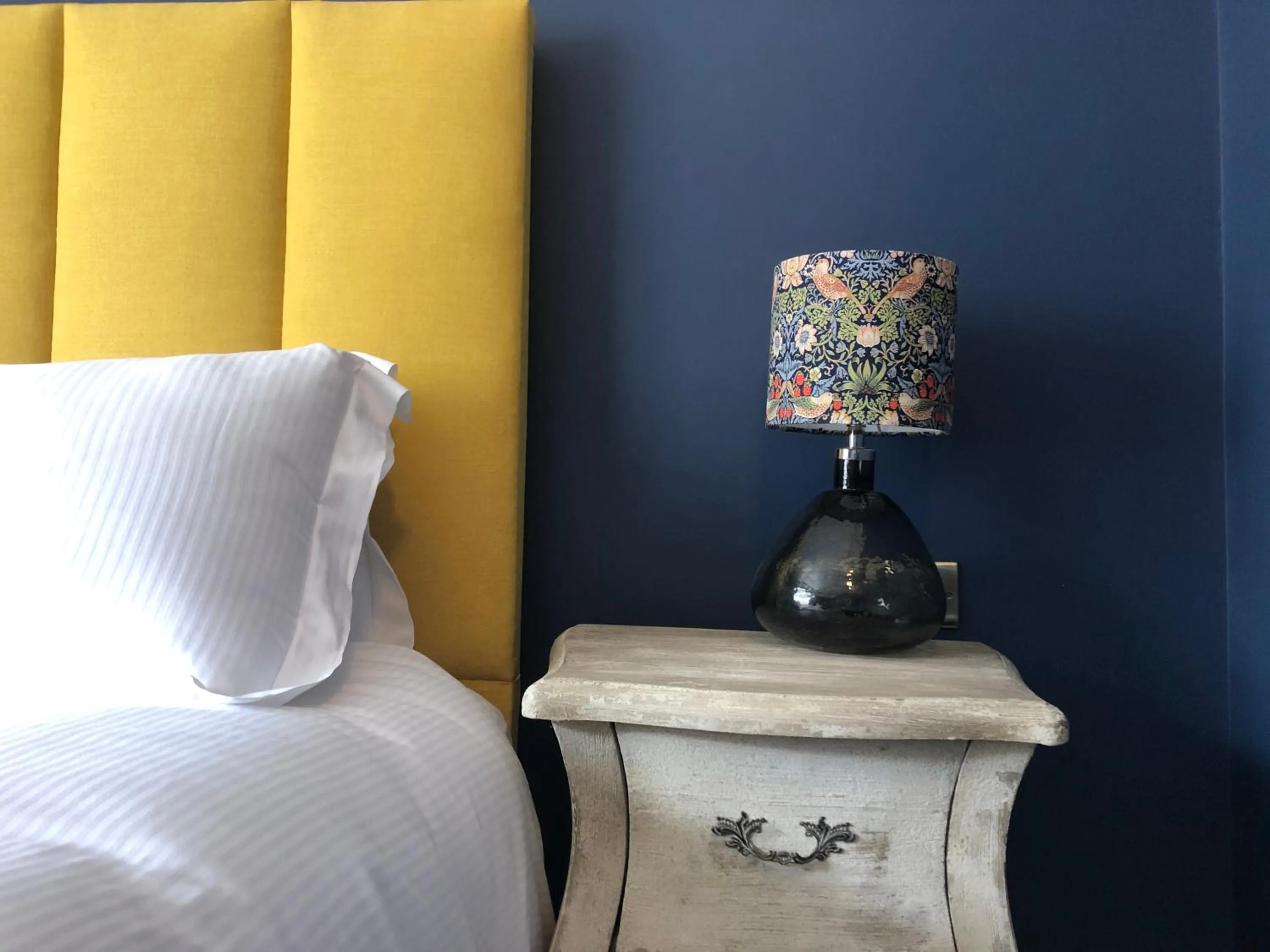 Bed in The Bear Hotel