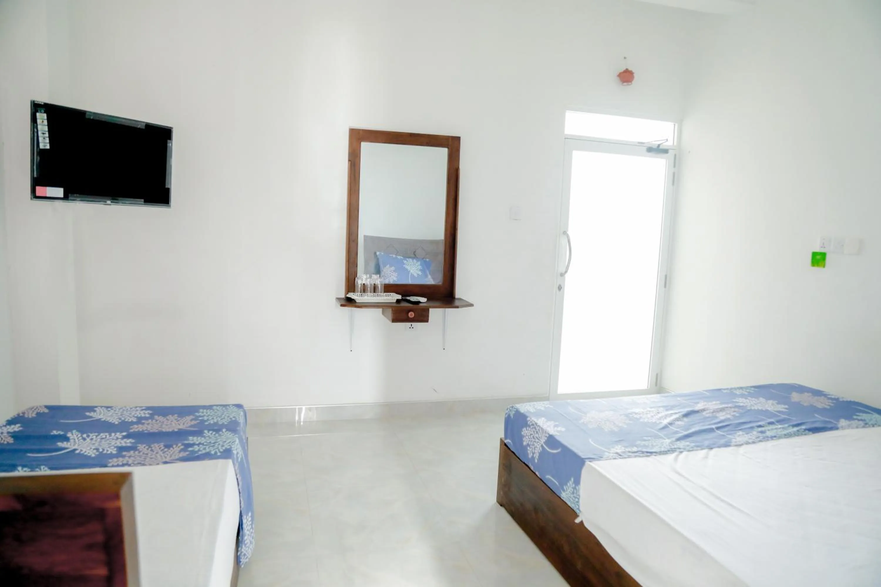 Photo of the whole room, Bed in Araliya Lagoon Park Resort