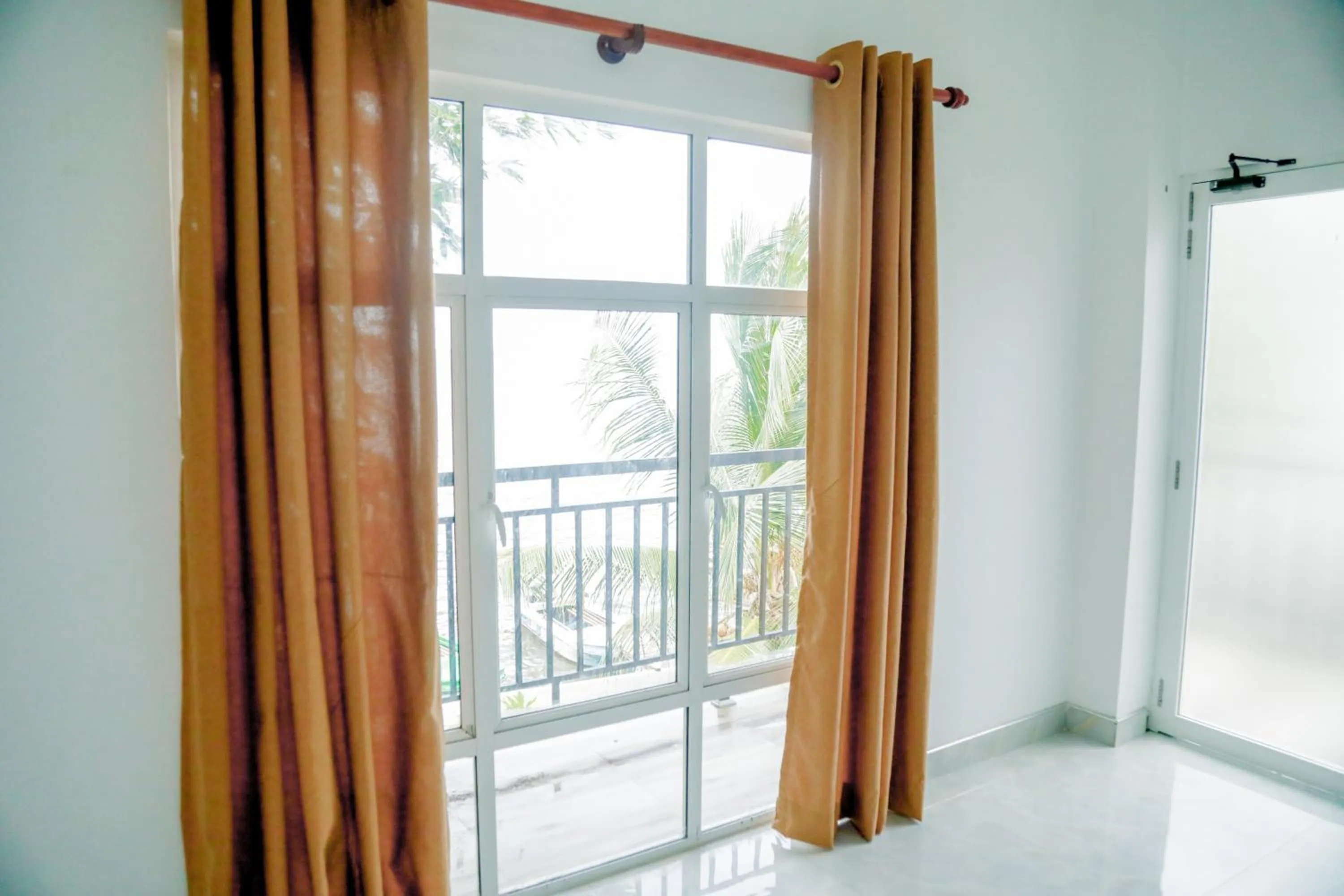 Araliya Lagoon Park Resort