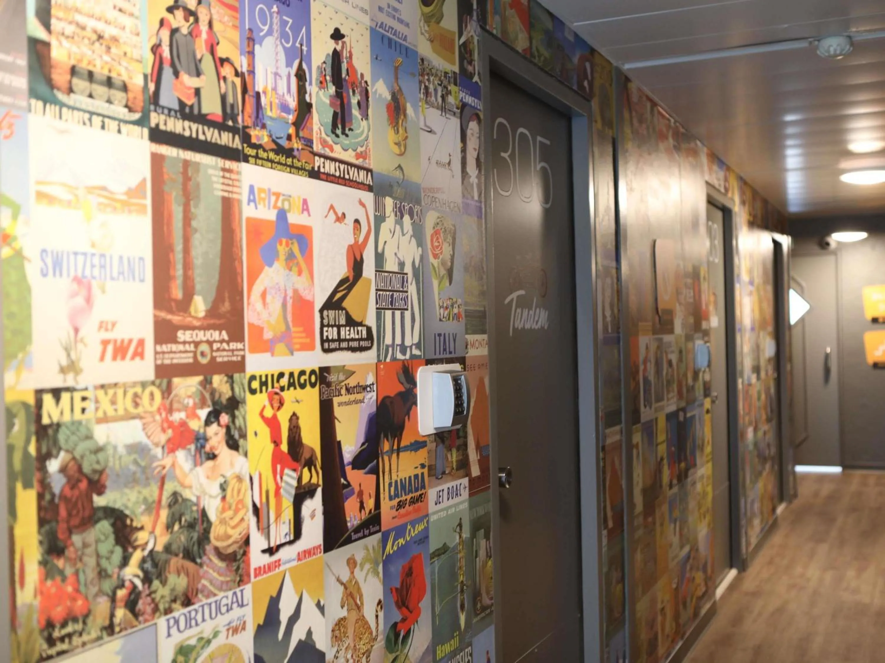 Bedroom in hotelF1 Orange Centre Echangeur A7 A9