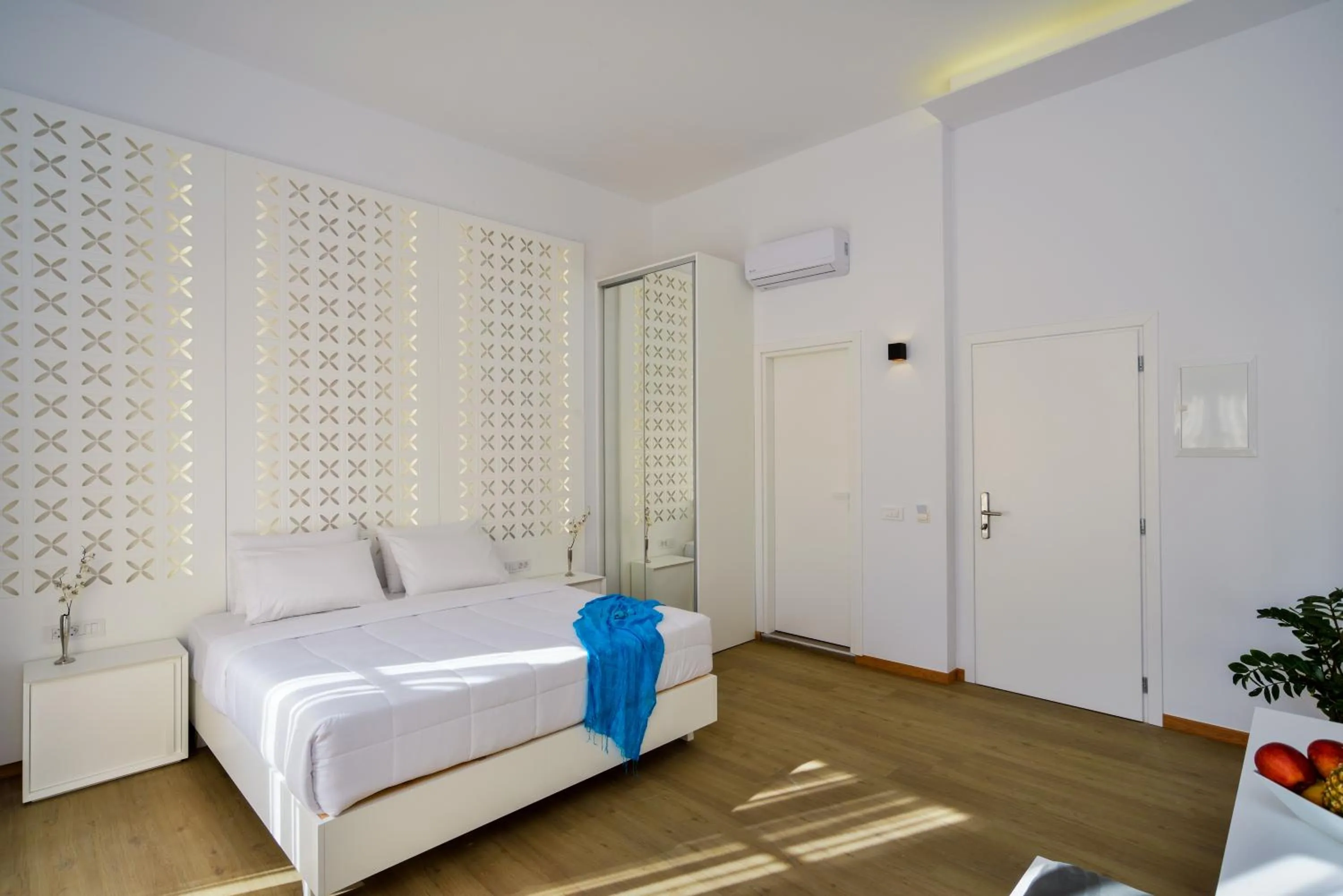 Bedroom, Bed in Elia Portou Luxury Residence