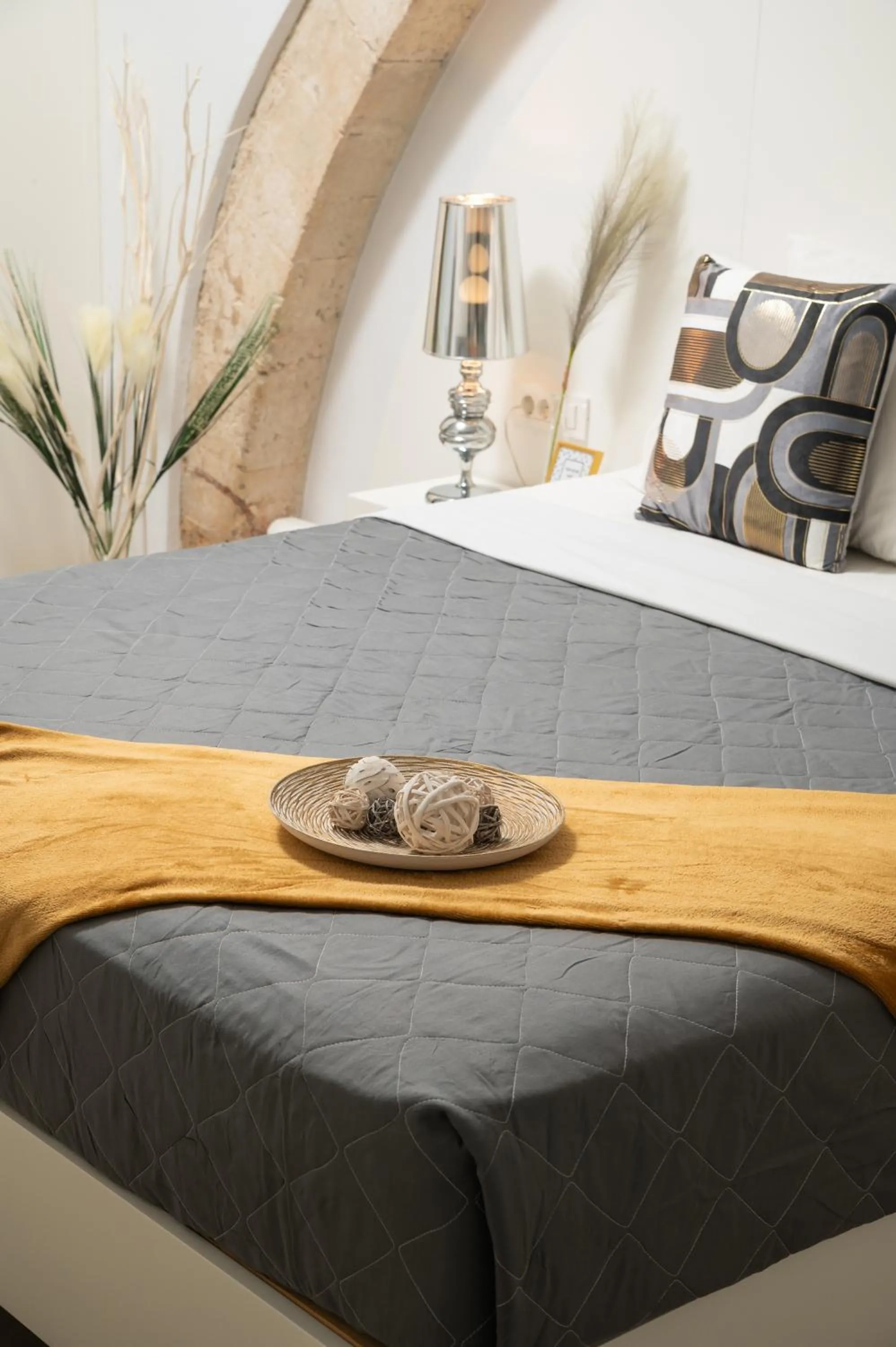 Bed in Elia Portou Luxury Residence