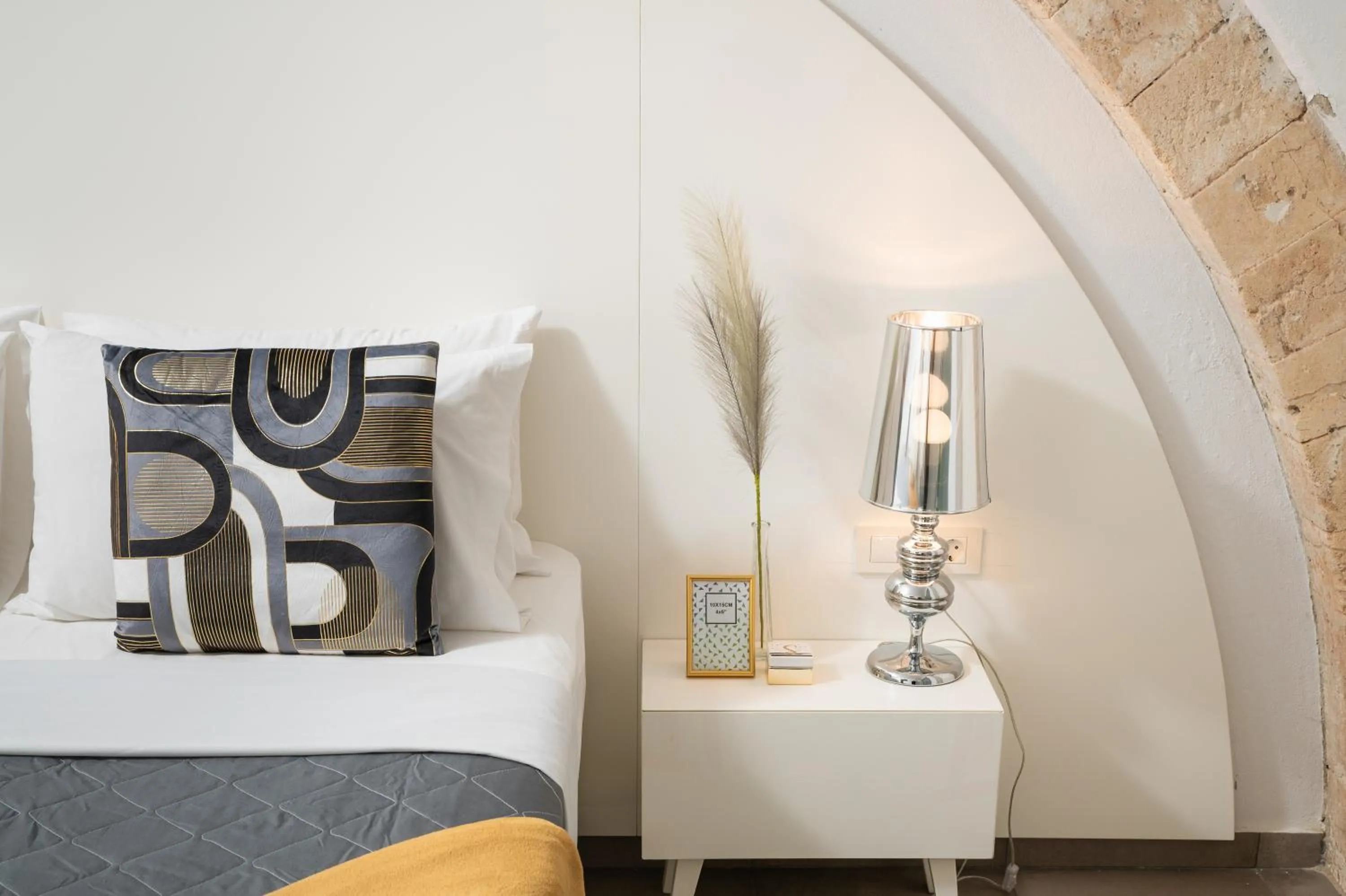 Bed in Elia Portou Luxury Residence