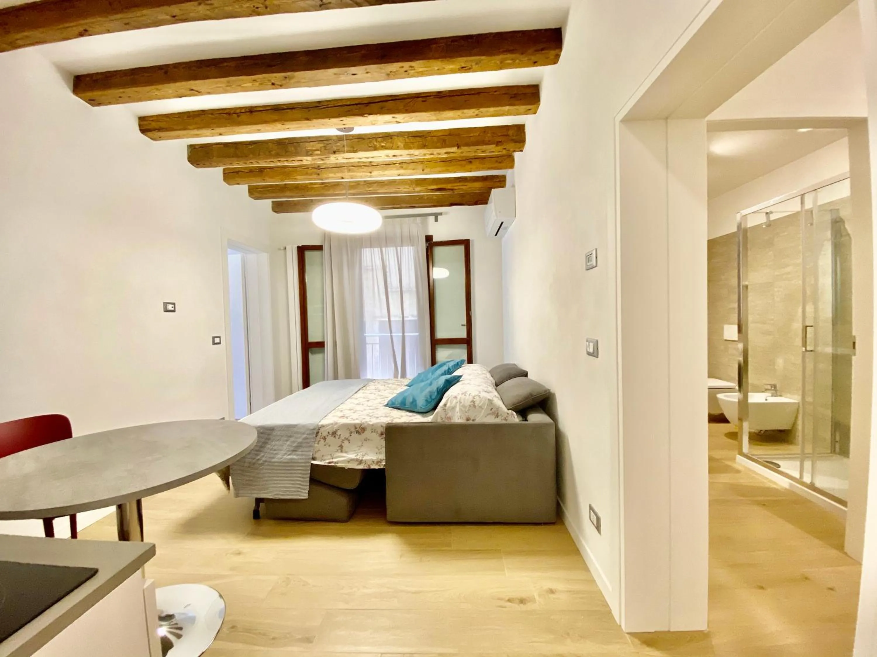 Suite House 4343 apartments