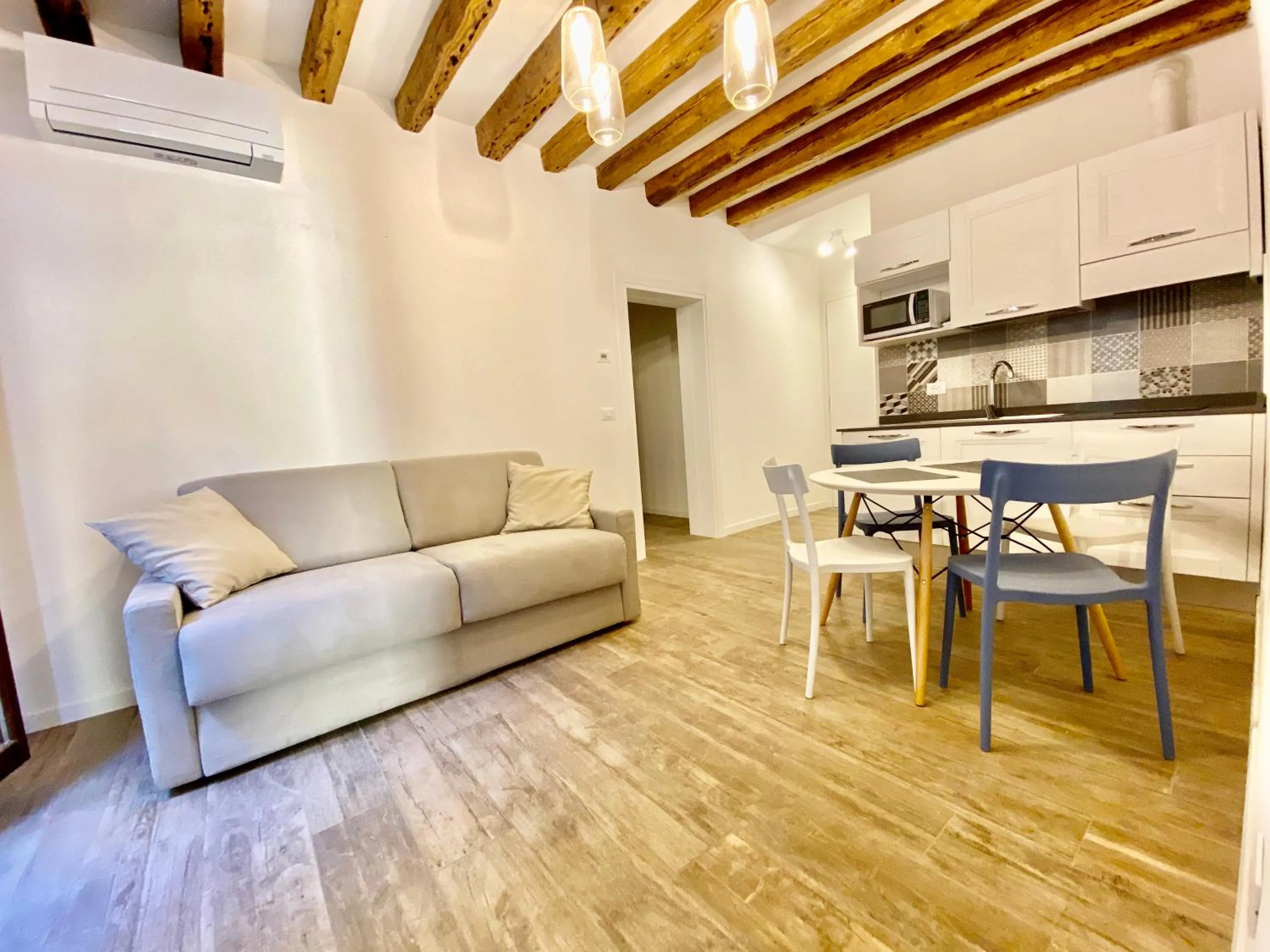 Kitchen or kitchenette in Suite House 4343 apartments