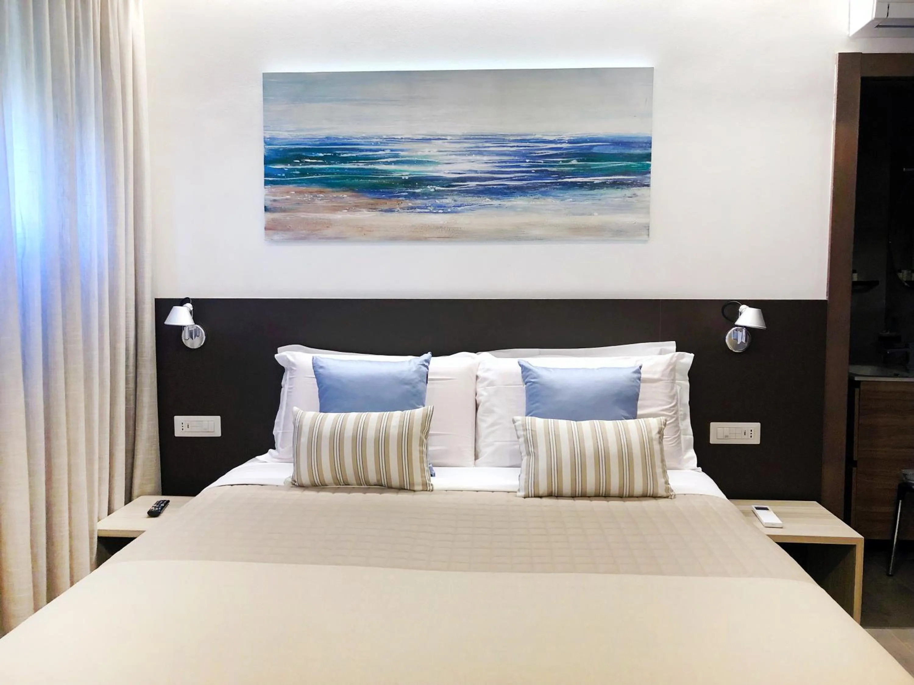 Bedroom, Bed in Sunset Home Sorrento