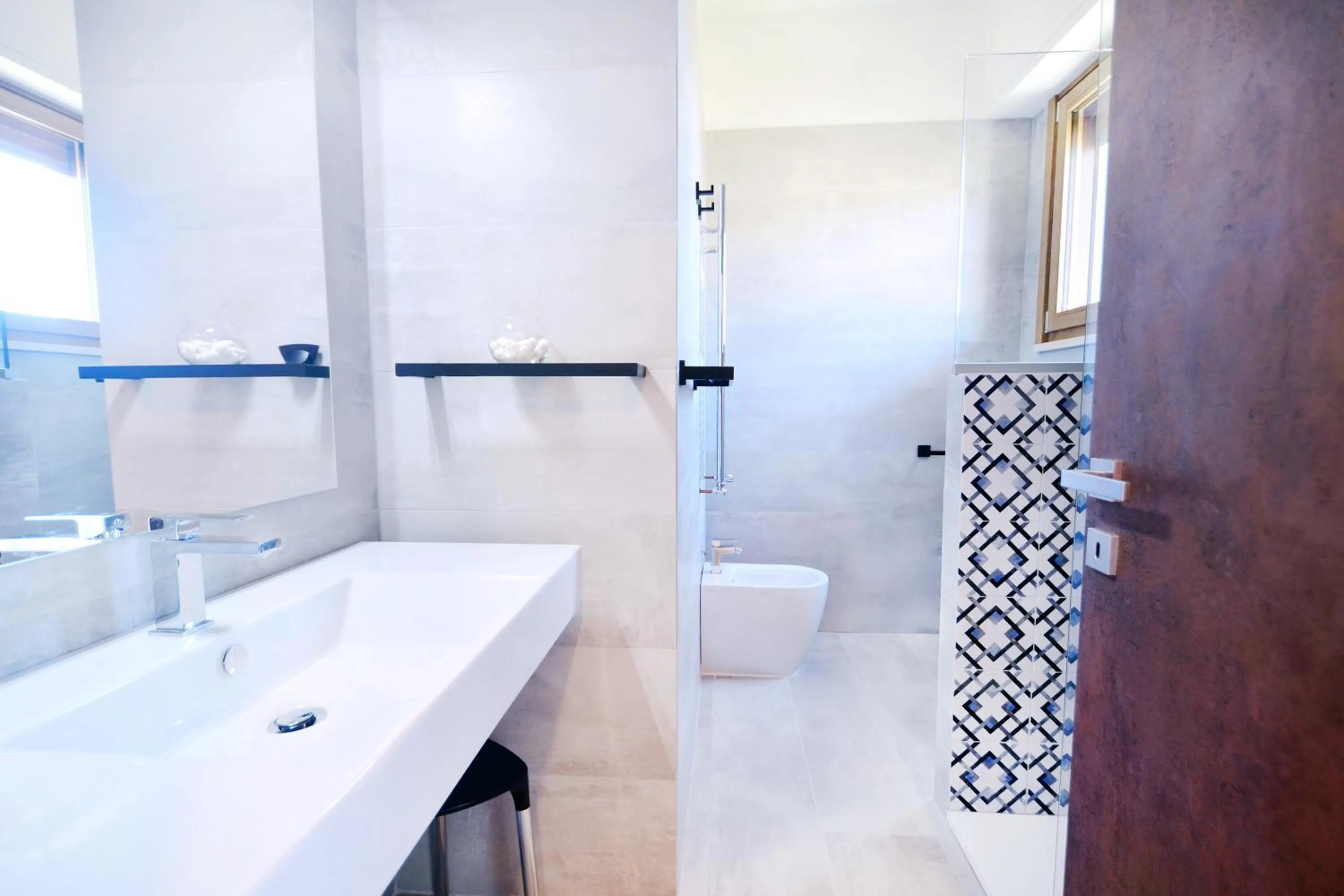 Shower in Sunset Home Sorrento