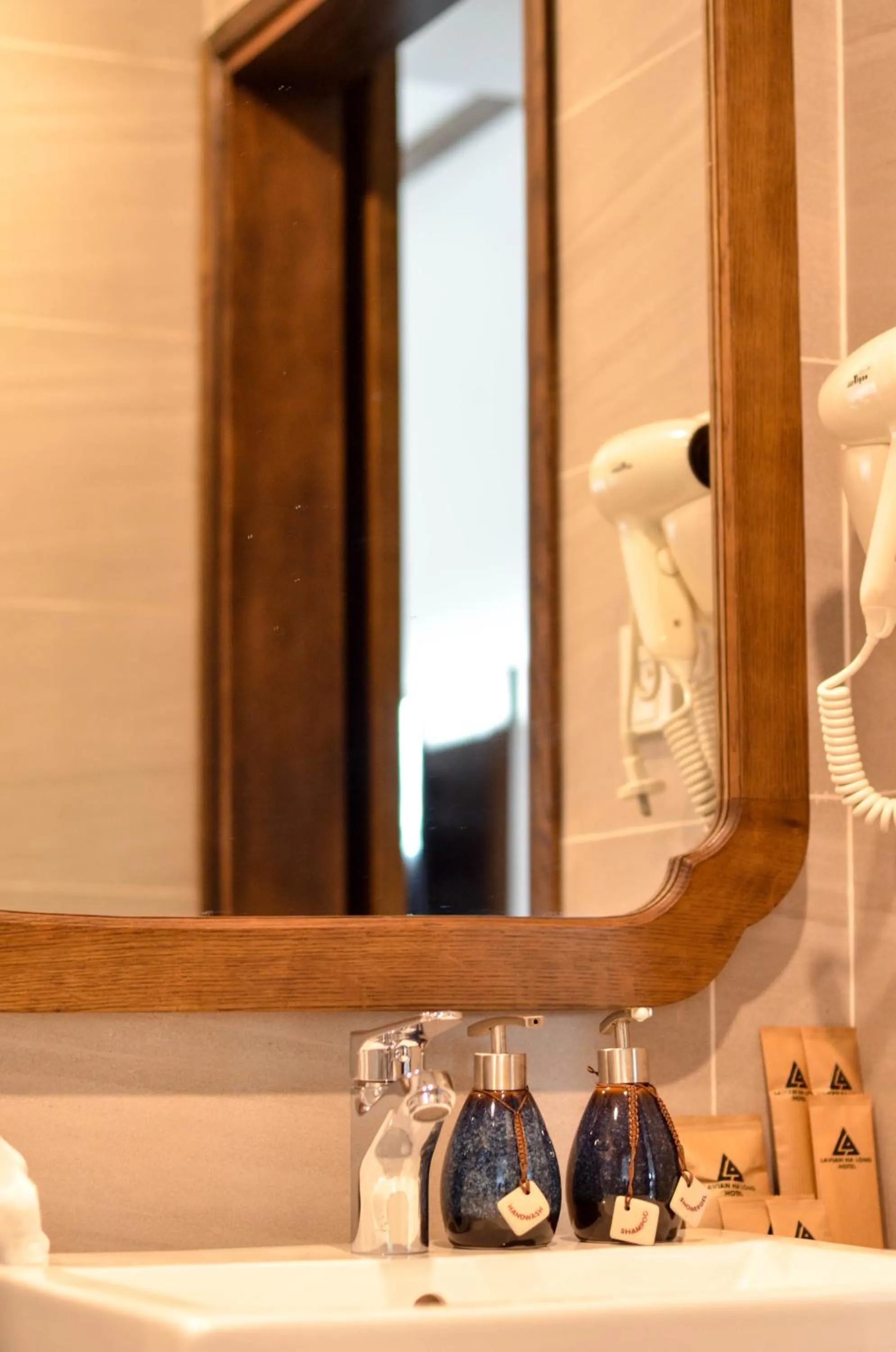 Bathroom in Lavian Hotel