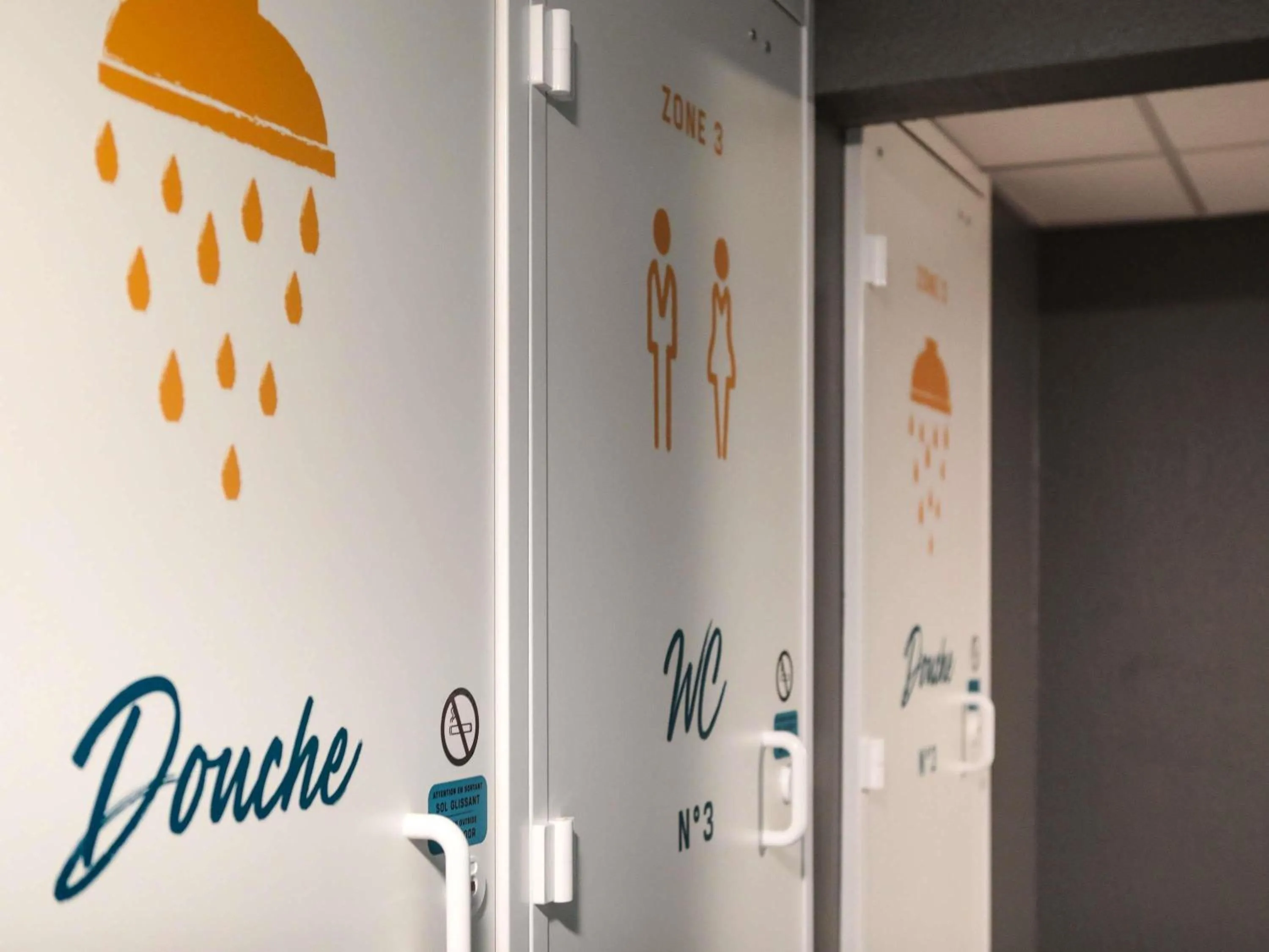 Bedroom in hotelF1 Bordeaux Nord Lormont