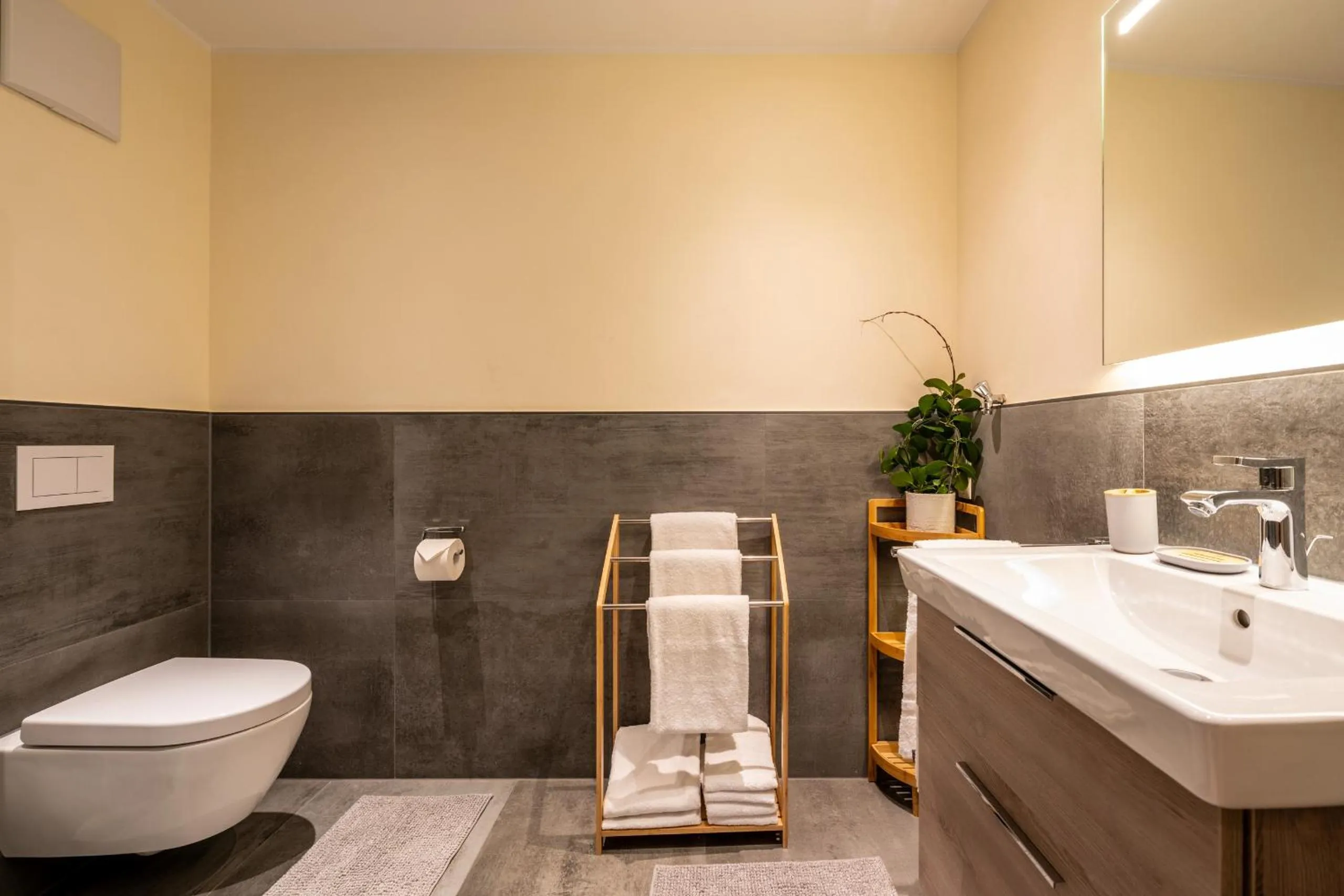 Toilet in Apart Hotel Lang