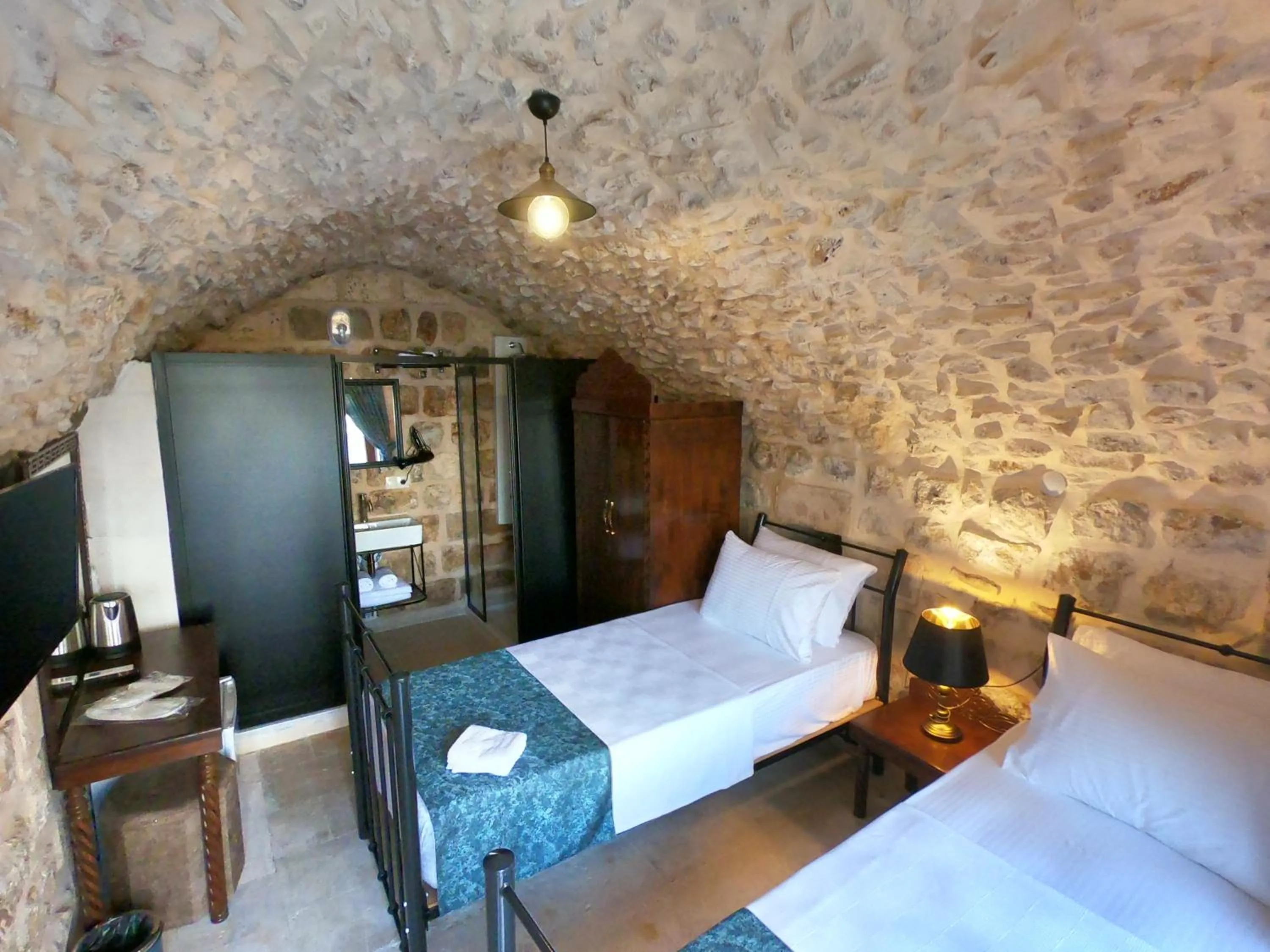 Bed in AĞAOĞLU HAN OTEL