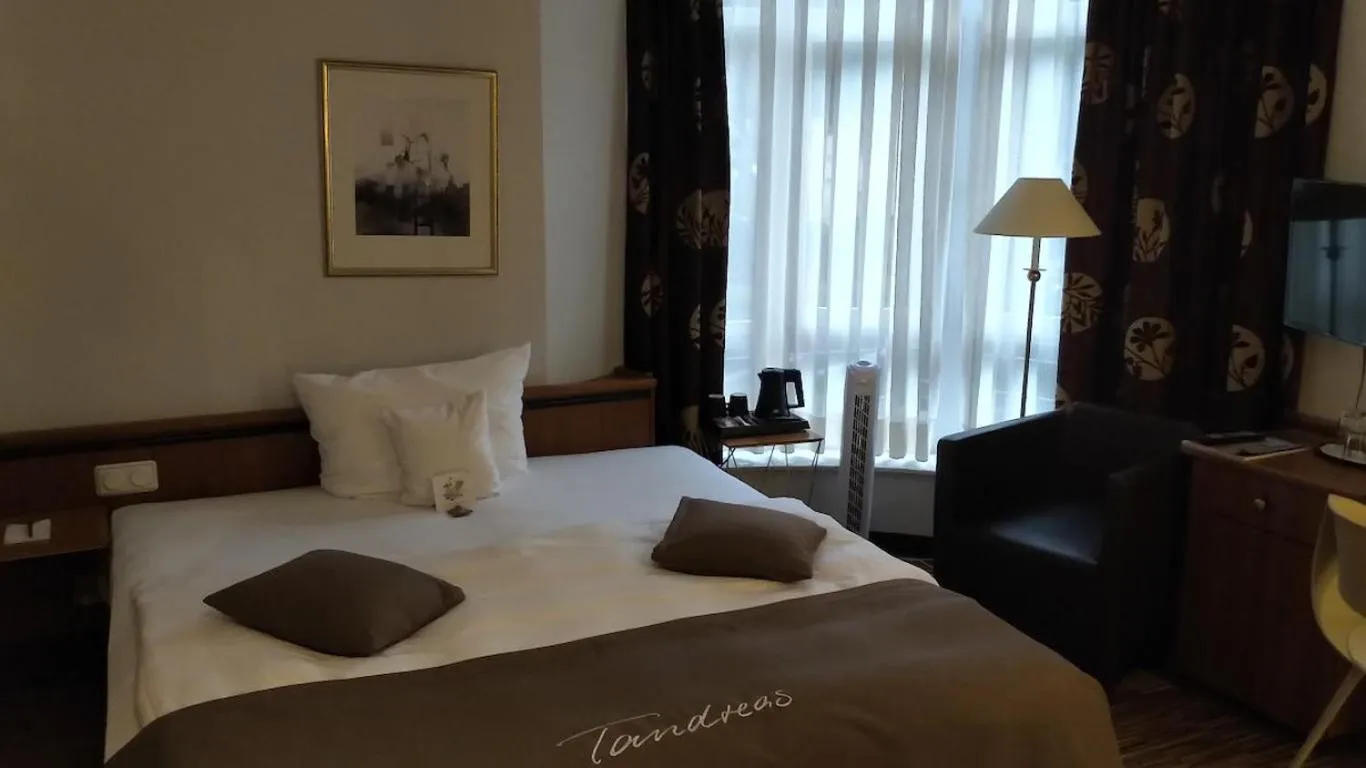 Bed in Tandreas Hotel & Restaurant