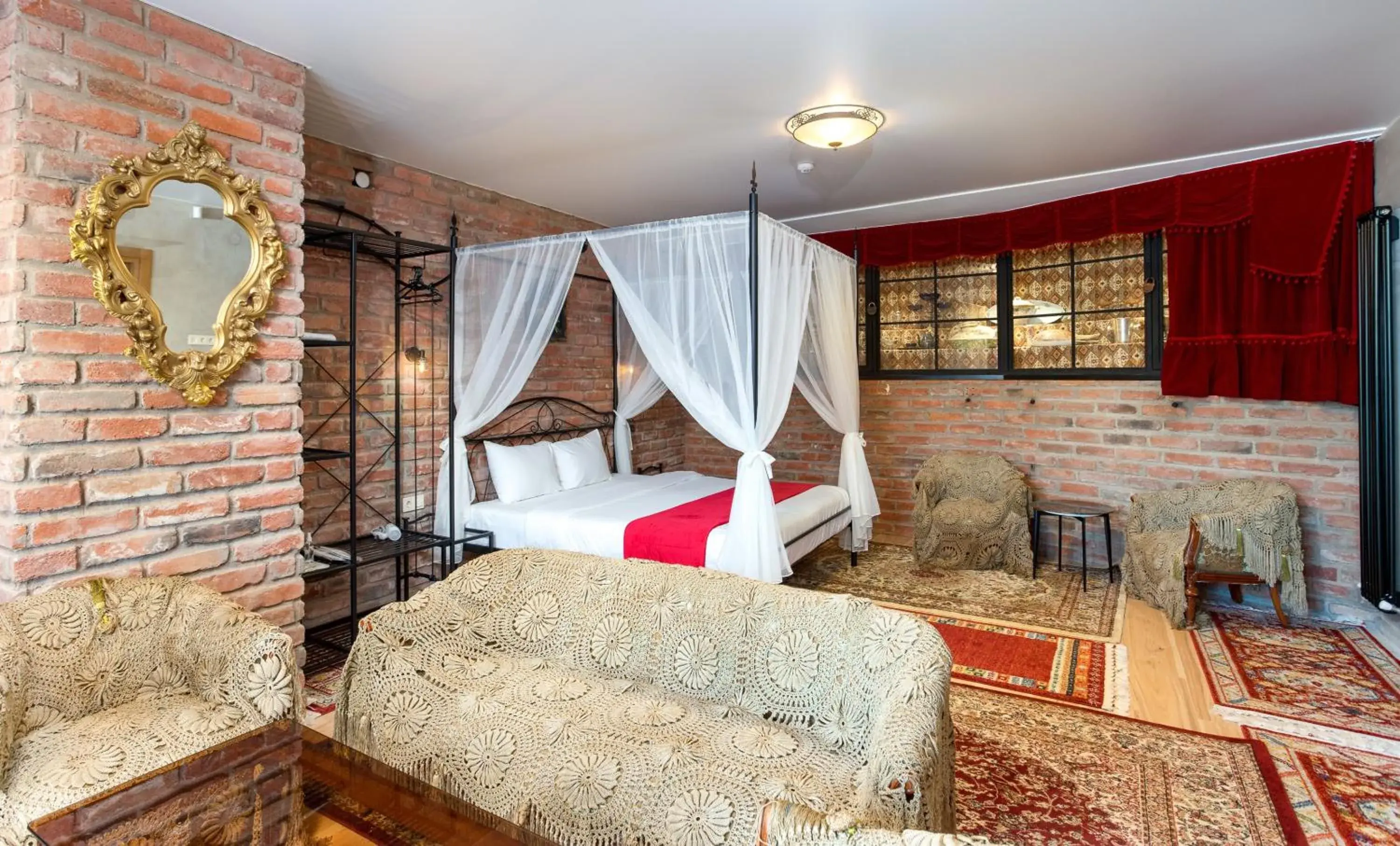 Queen Room in Brooch Boutique Hotel Queen Room in Brooch Boutique Hotel