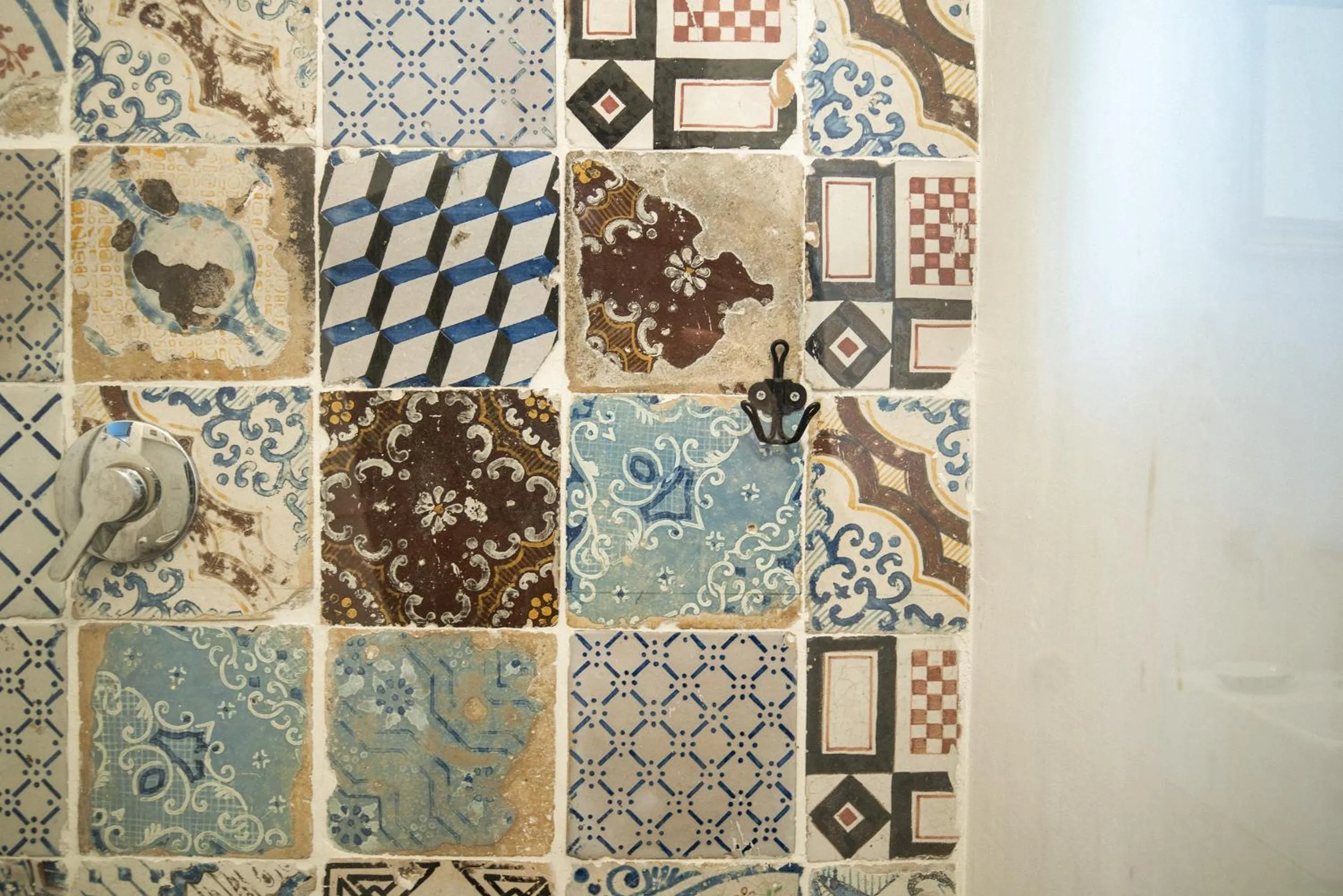 Decorative detail in Casa Balat